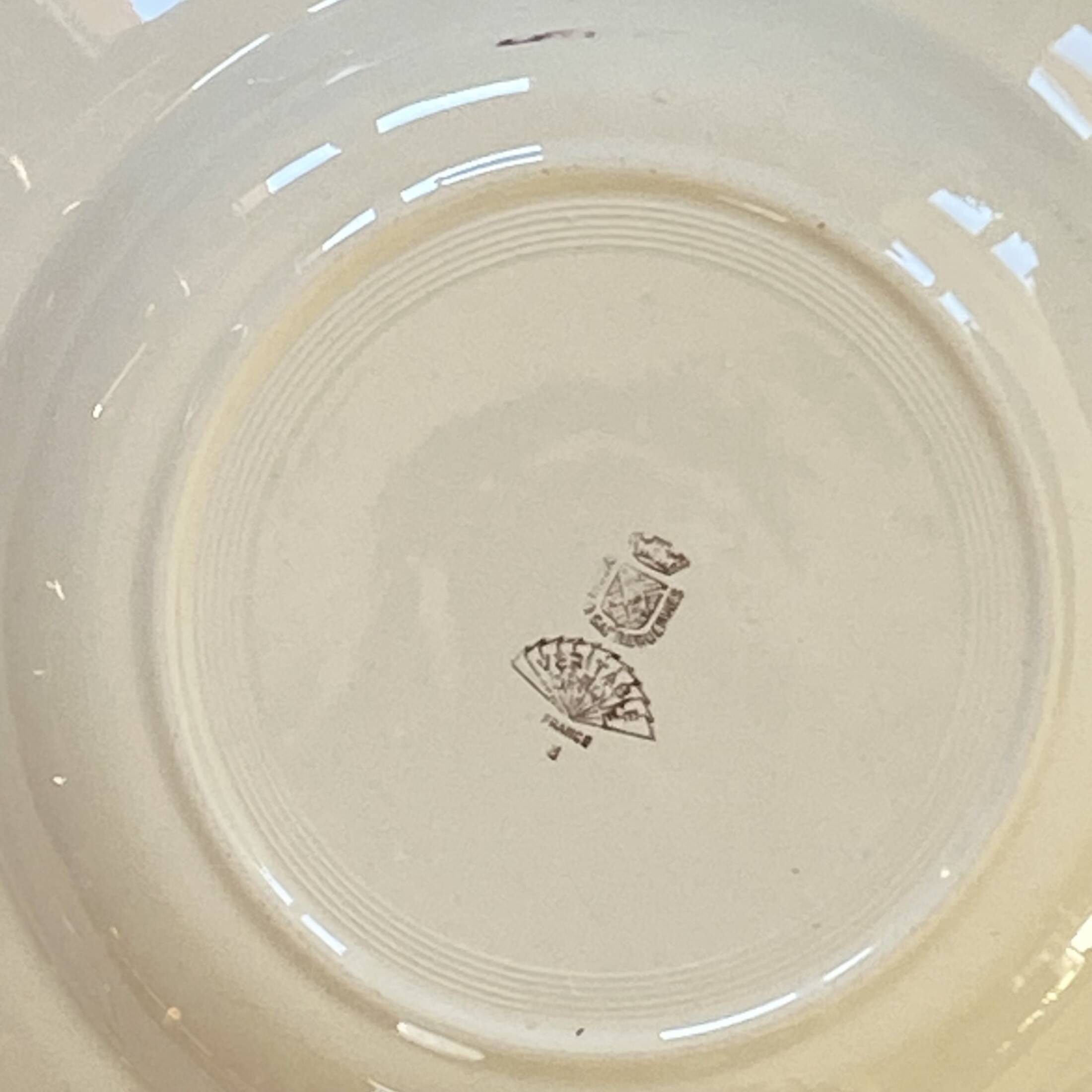 Set of 6 old earthenware soup plates, cream color and gilding Digoin Sarreguemines ACC-7157