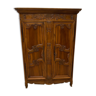 Armoire bressane du XIXème siècle décor fleuri