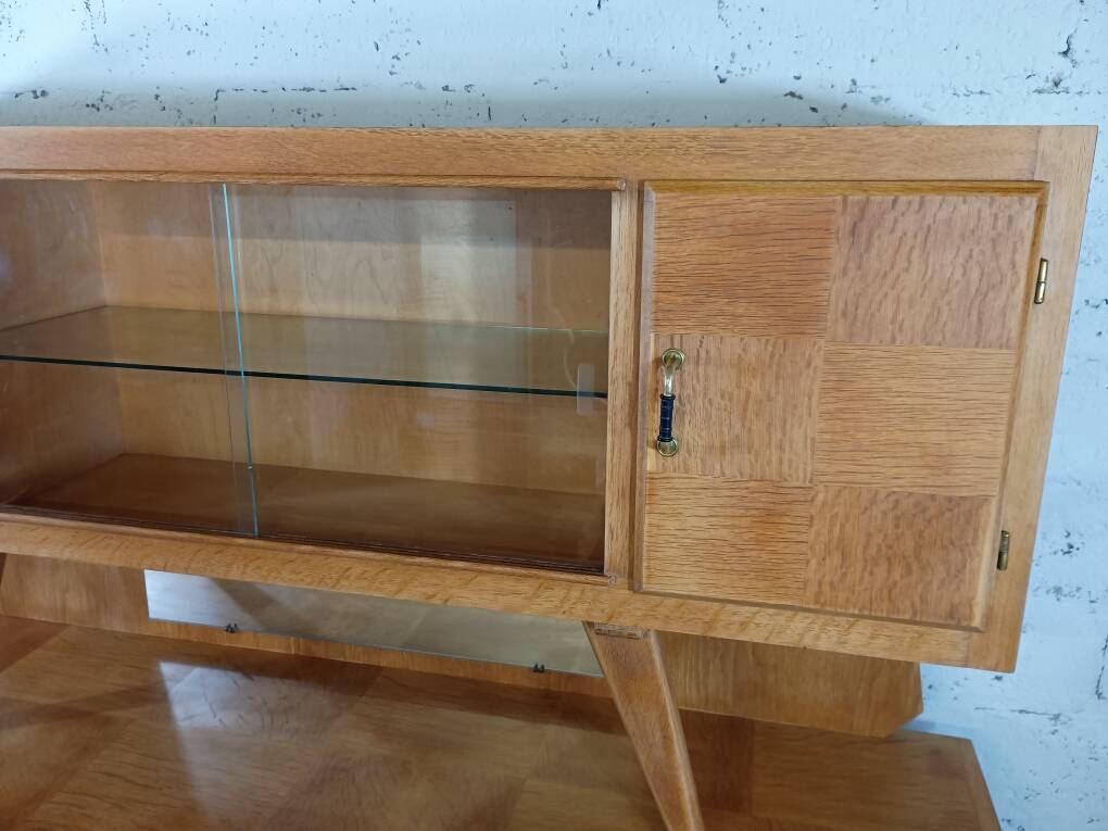1950s two-body buffet, oak veneer, tapered legs.