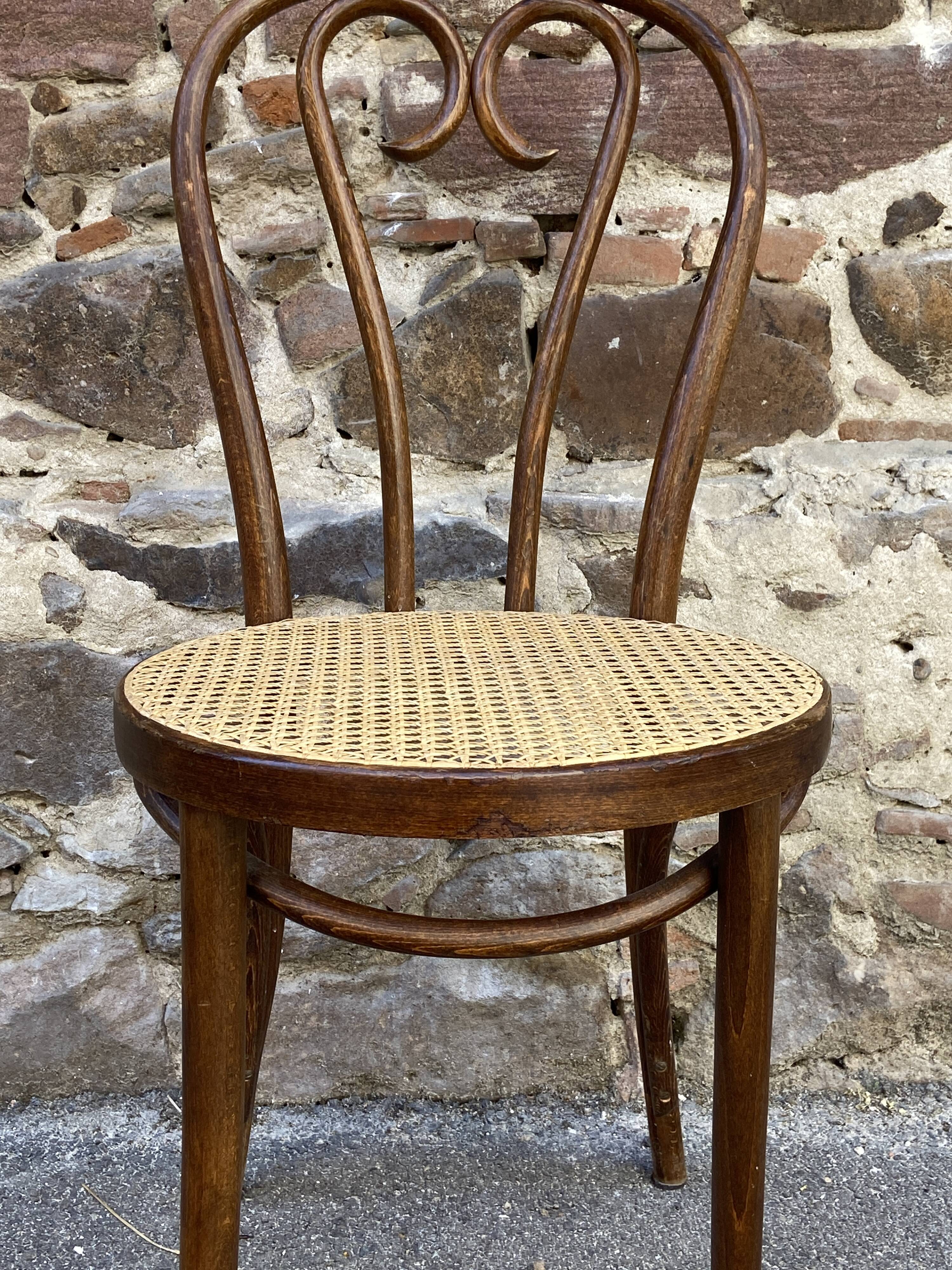 2 bistro chairs curved wood 1960 Restaurant cafe chairs french