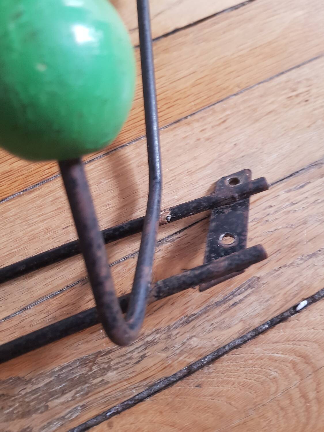 6-ball wall coat rack