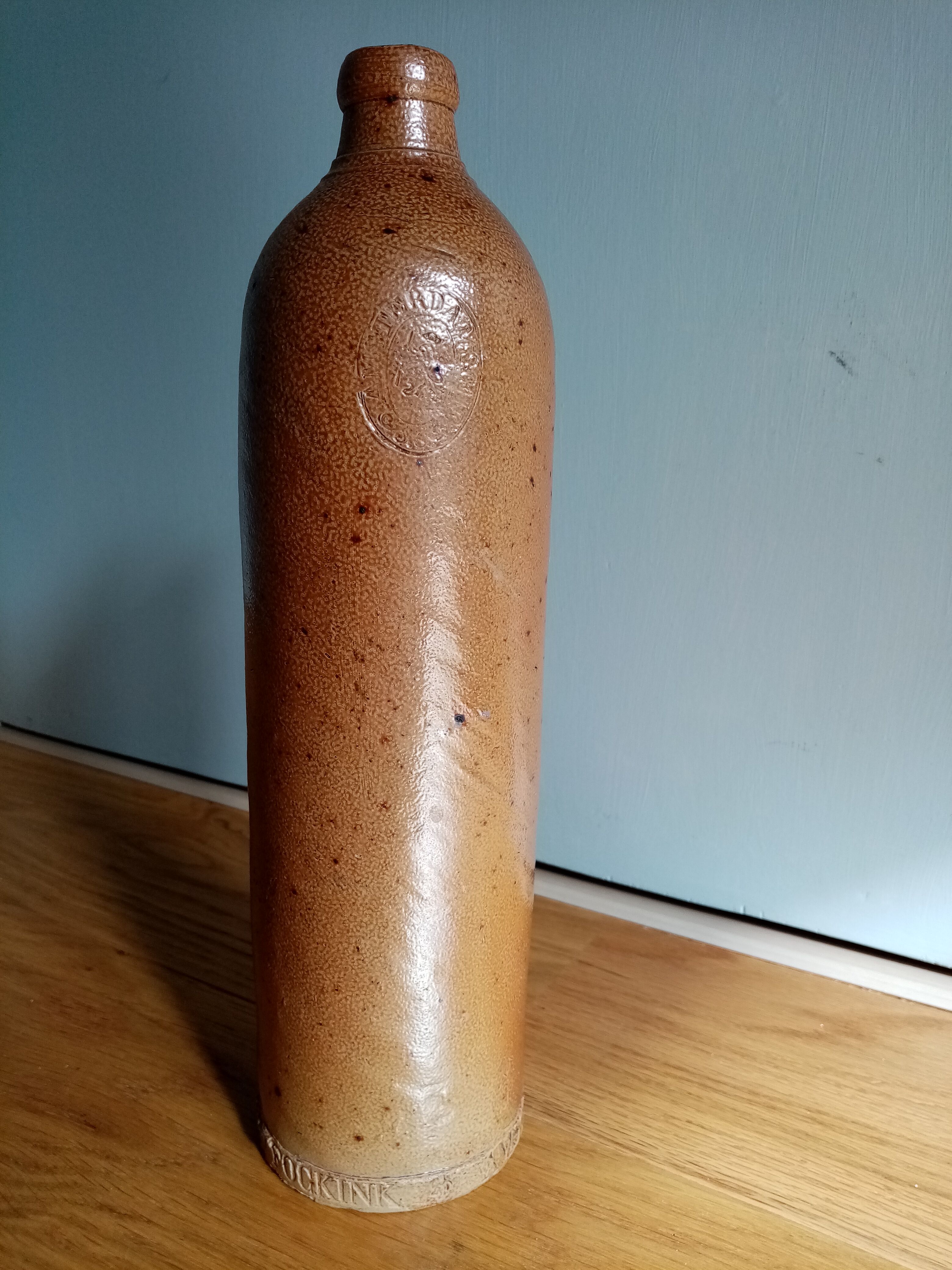 Pyrity sandstone bottle Fockink Amsterdam