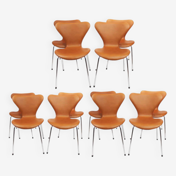 Un ensemble de 4 chaises Seven - Modèle 3107 - Cuir classique cognac - Arne Jacobsen - Fritz Hansen