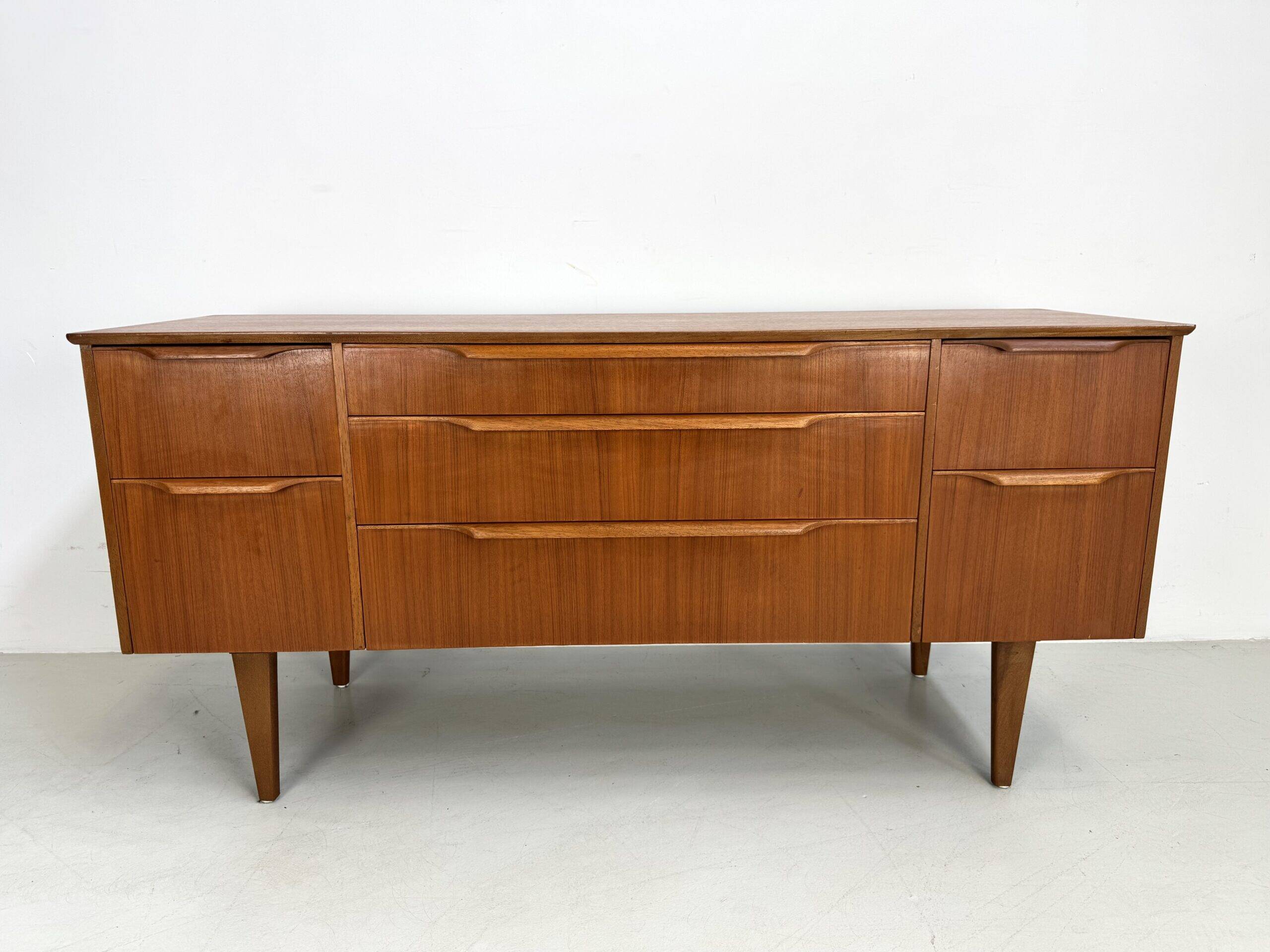 Vintage Austinsuite sideboard.
