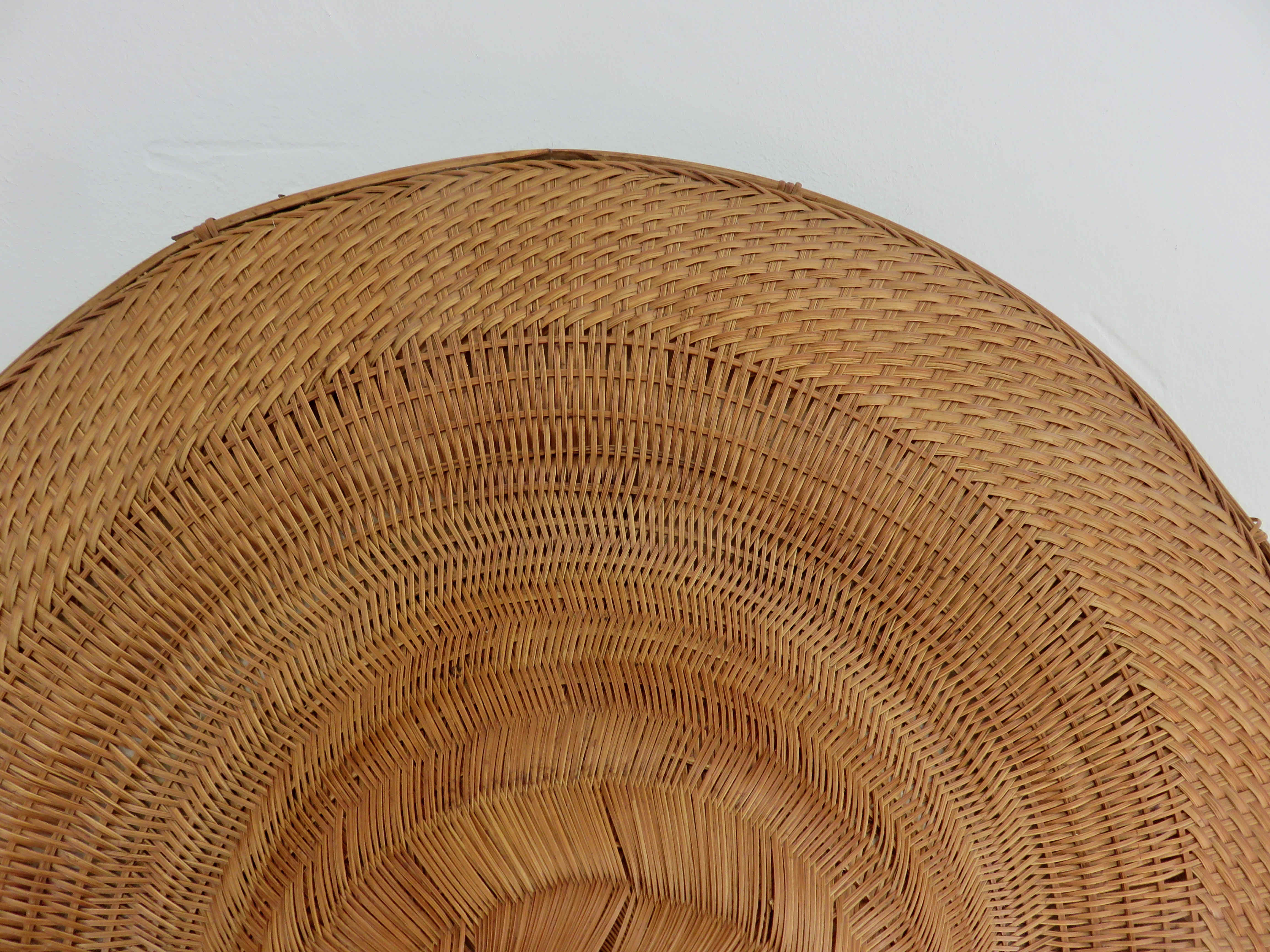 Asian braided wicker hat 70s