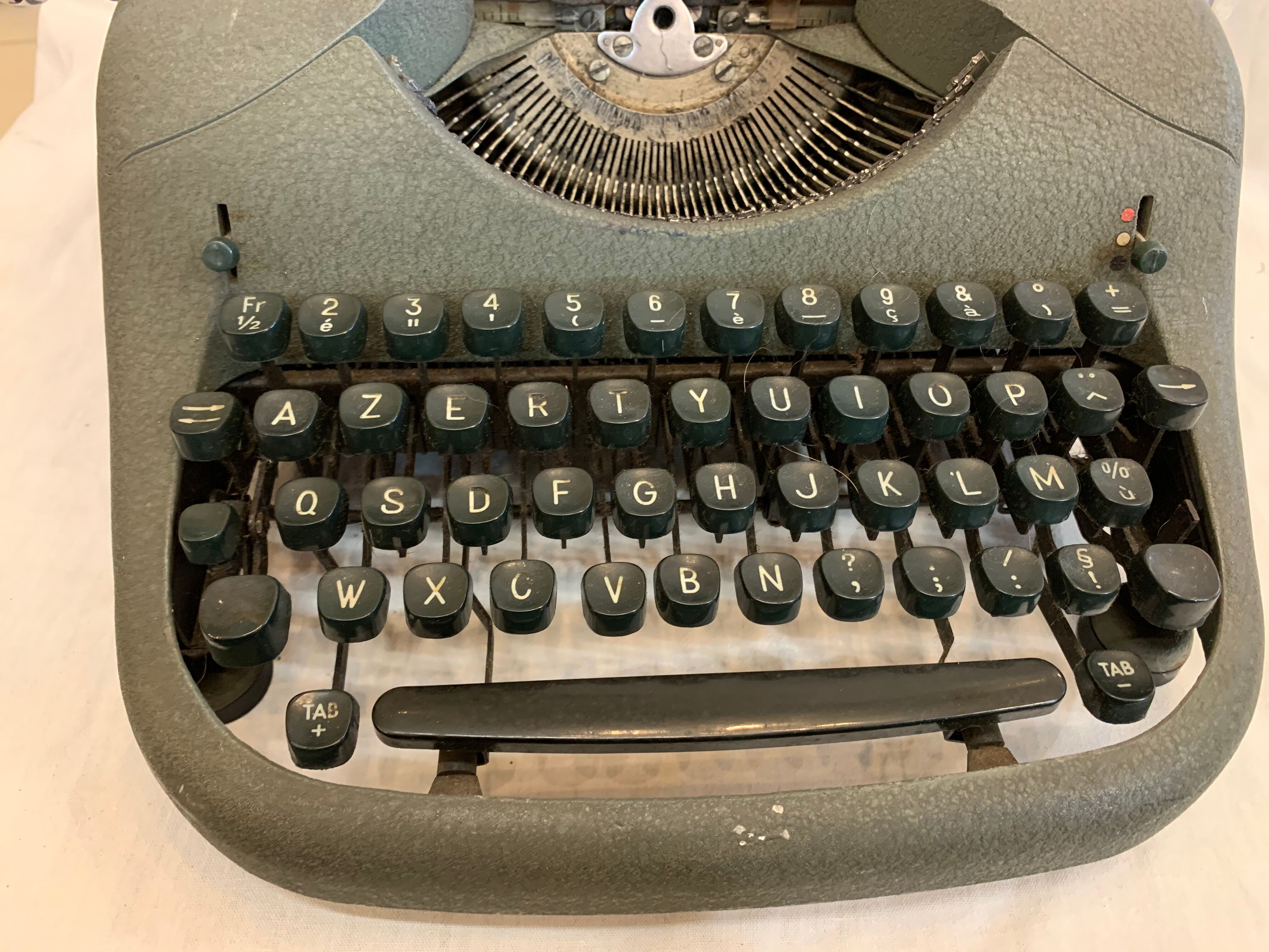 MJ Rody Typewriter