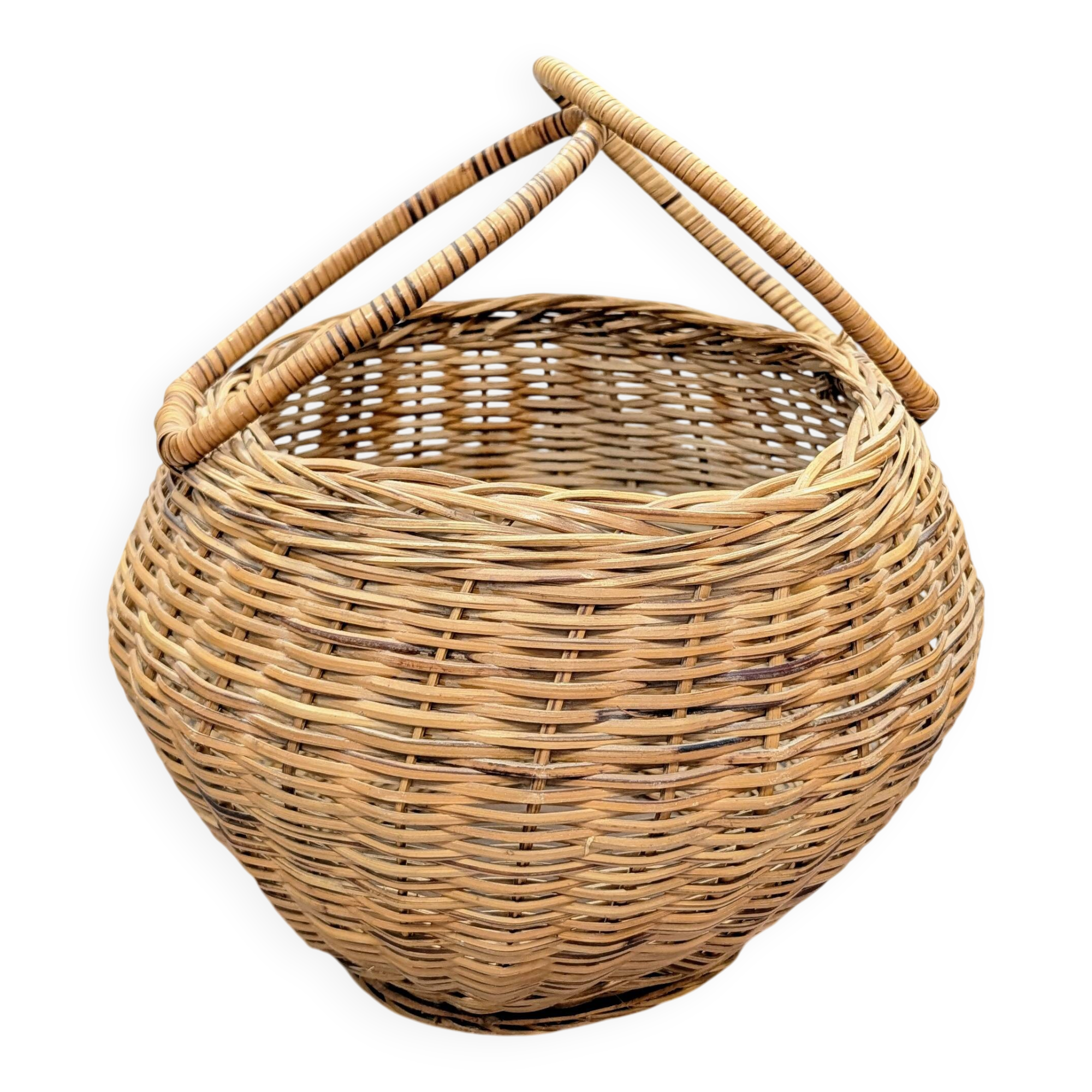 Panier boule en rotin tressé à anse
