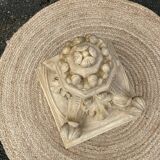 Stucco corbel