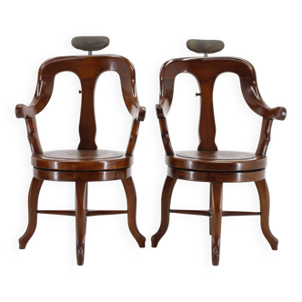 Chaise de barbier pivotante en hêtre restaurée des années 1920, Tchécoslovaquie