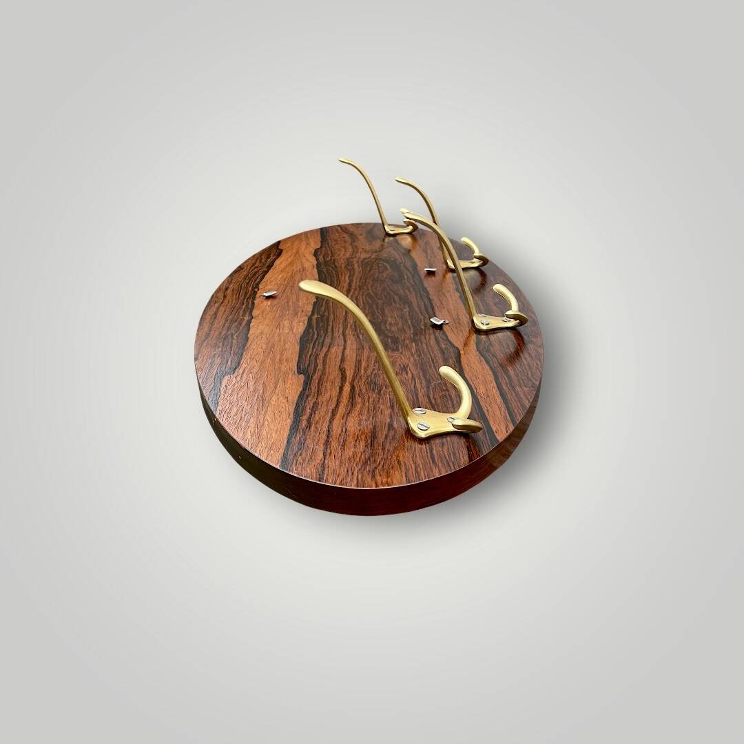 Vintage wall-mounted coat rack in wood and gold-tone aluminum – 1960s