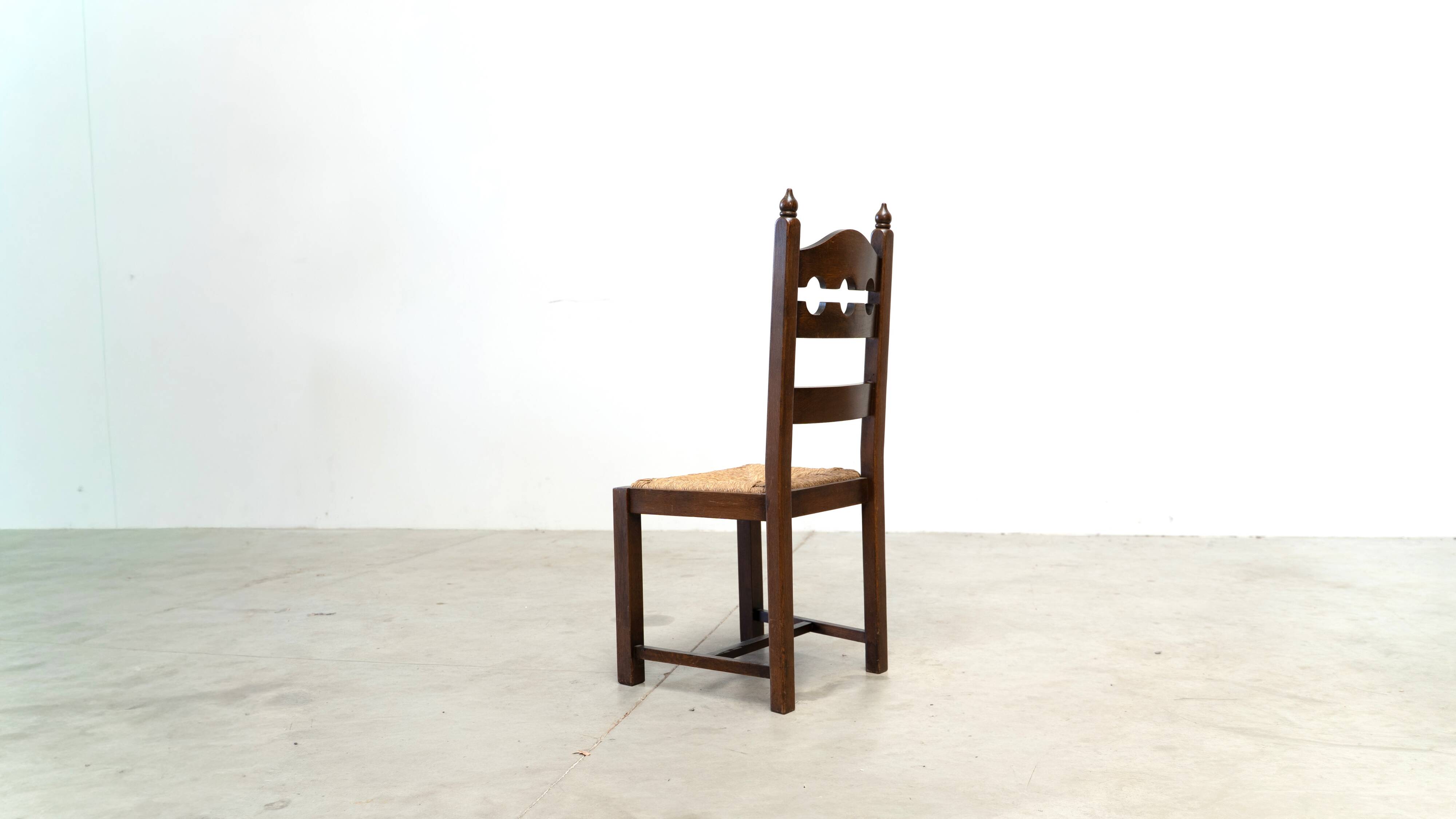 Ensemble de six chaises de salle à manger françaises