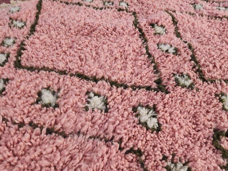 Handmade Berber rug 250cm x 200cm