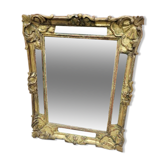 Miroir a encadrement dore du xviii ème siecle