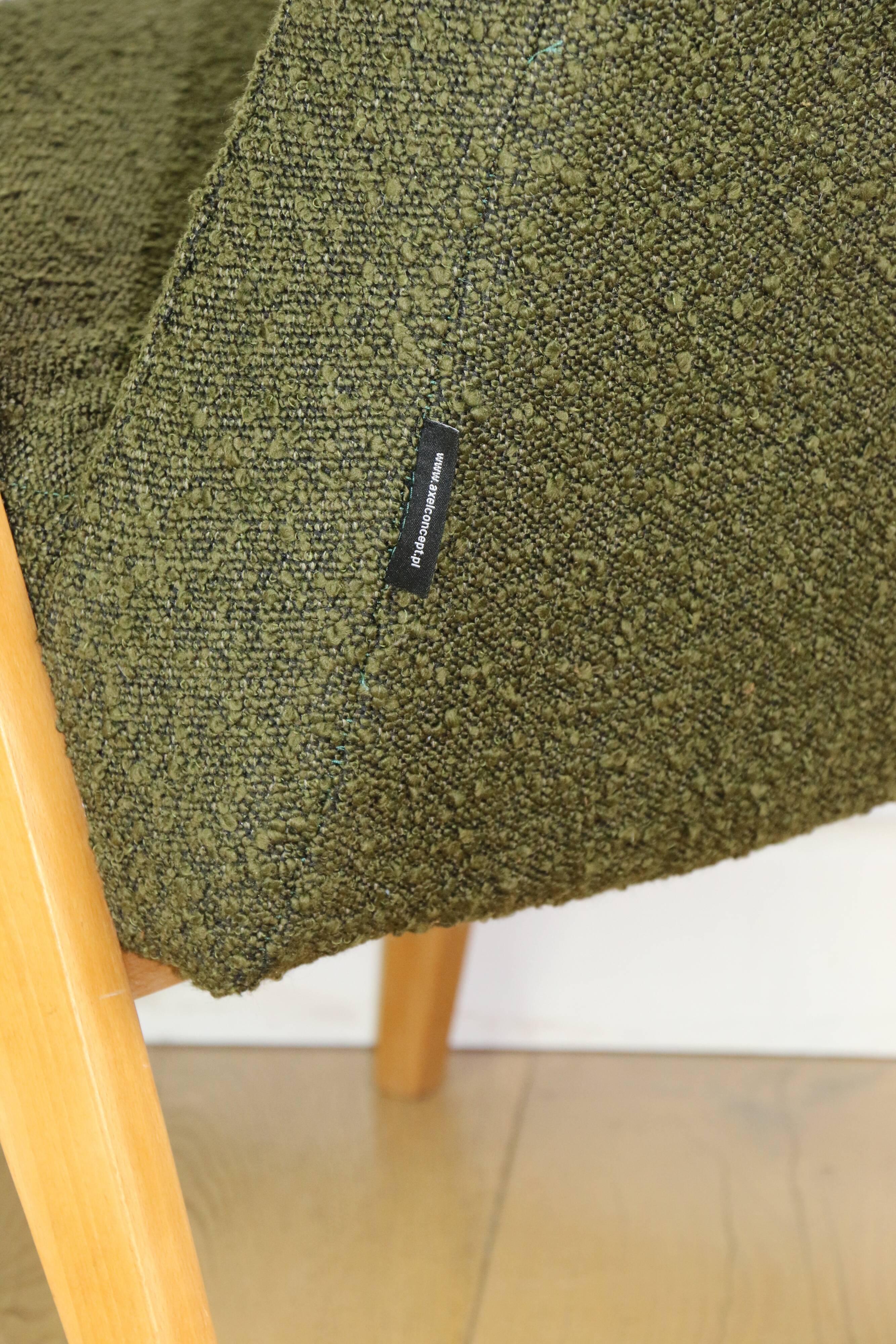 Chierowski 366 armchair, 1970s, olive green vintage boucle - light wood