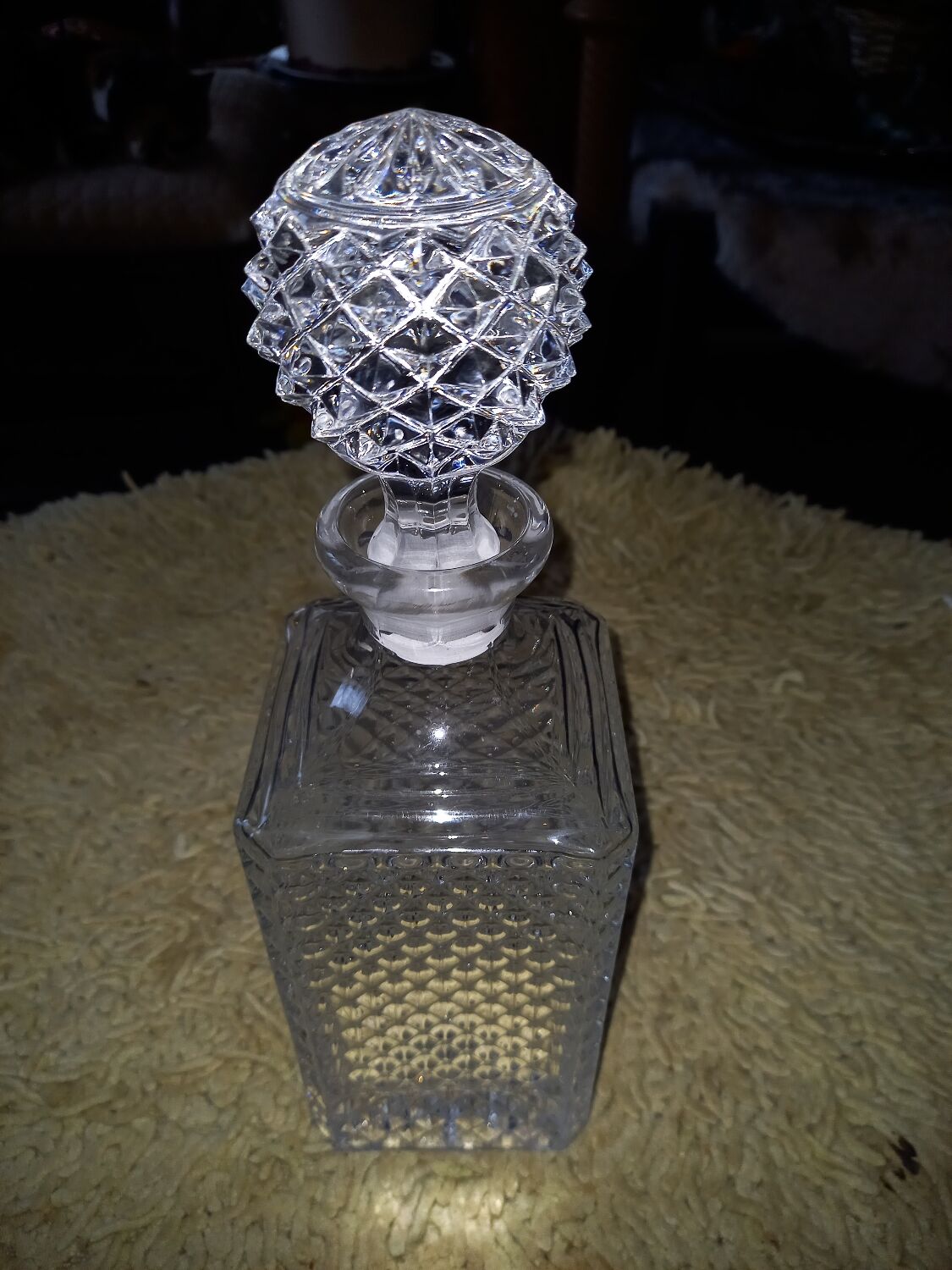 Carafe a whisky en verre avec son bouchon d'origine