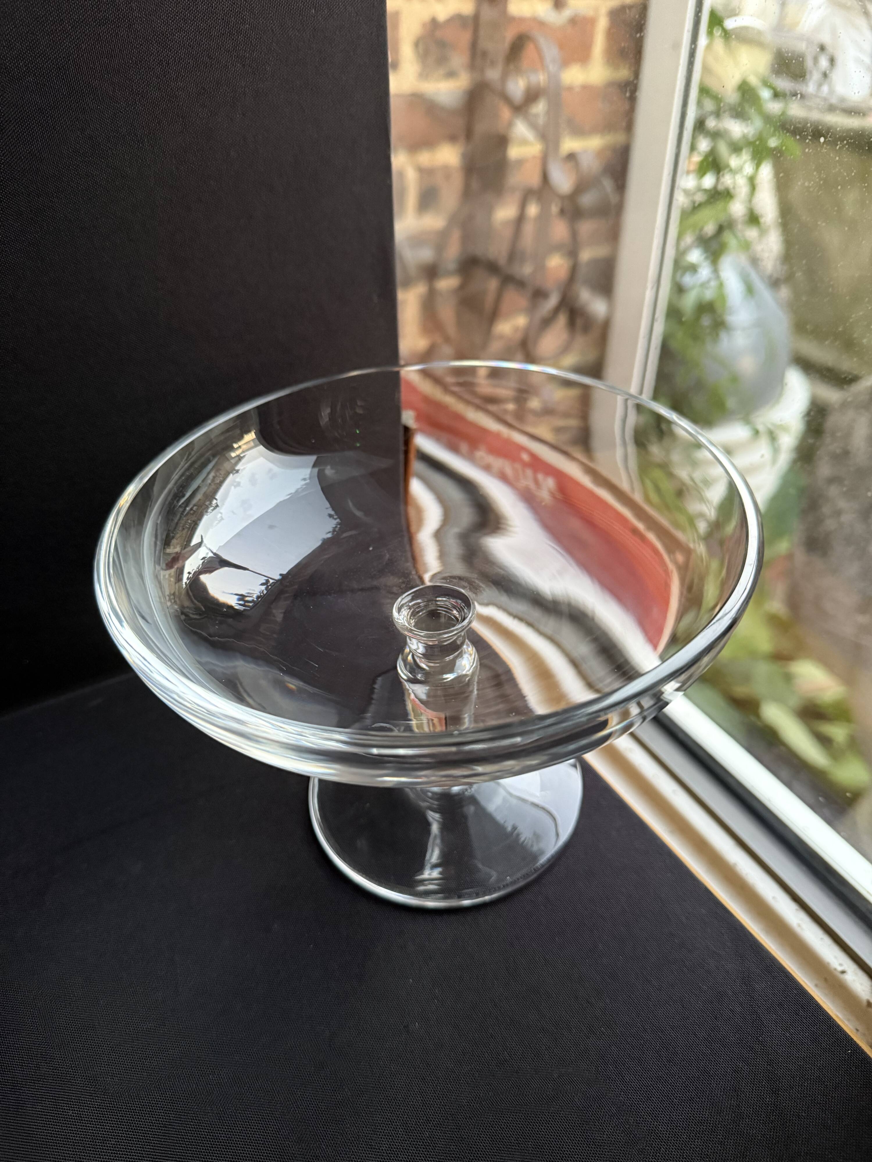 Coupe sur pied Baccarat Vence estampillée en coffret