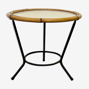 Round rattan side table