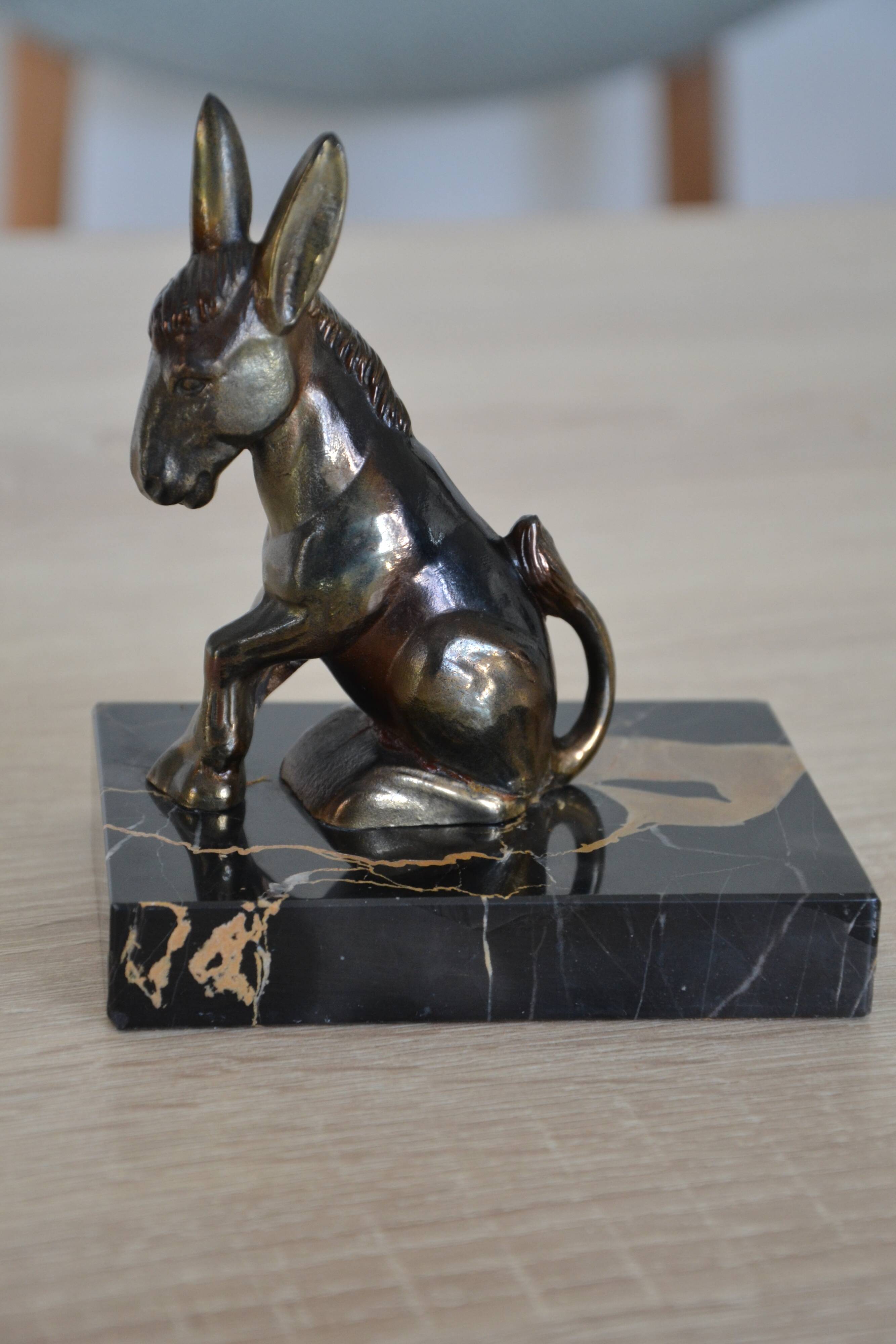 Free-standing donkey in resin