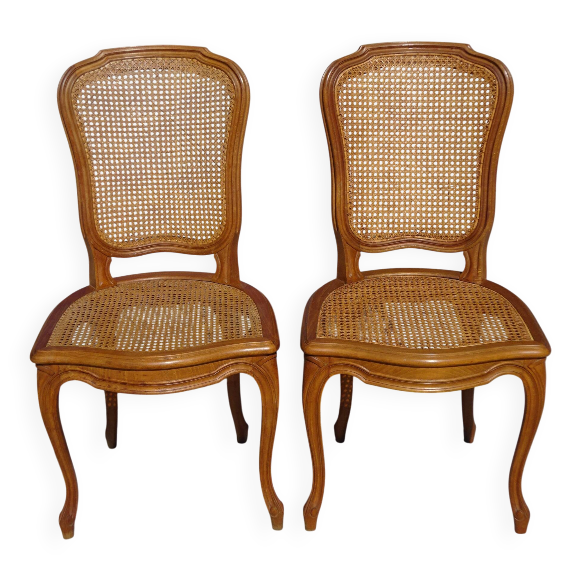 Paire de chaises en bois et cannage style Louis XV