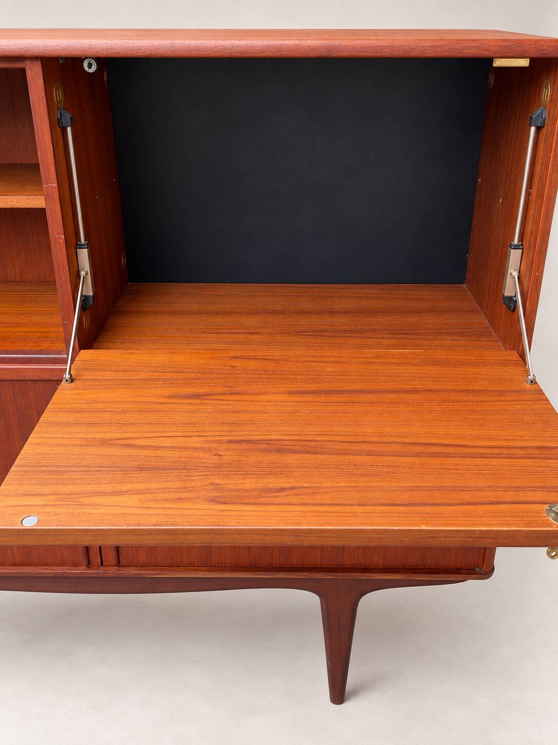 Vintage teak bar cabinet – 1960s
