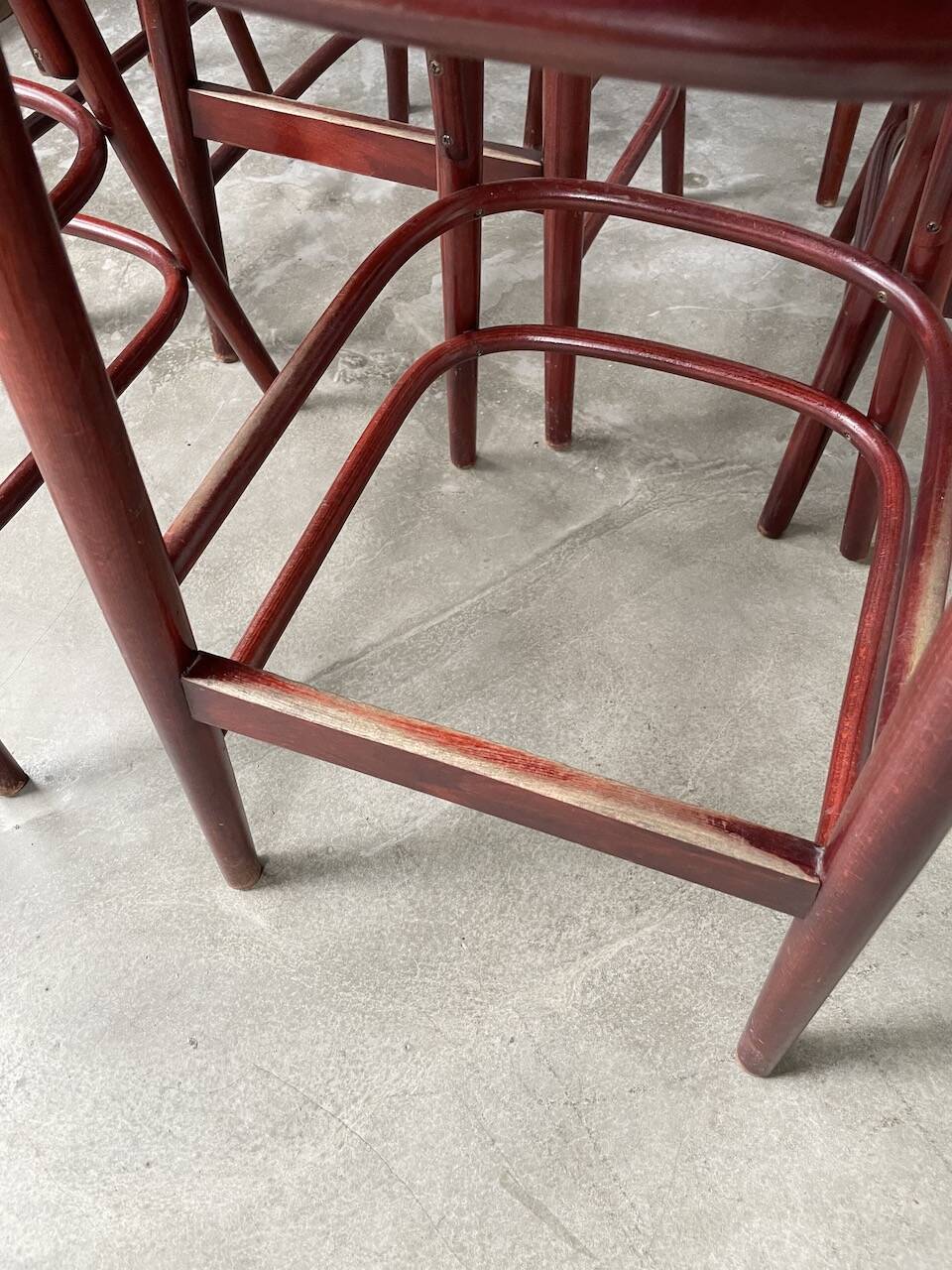 Set of 8 high bistro stools