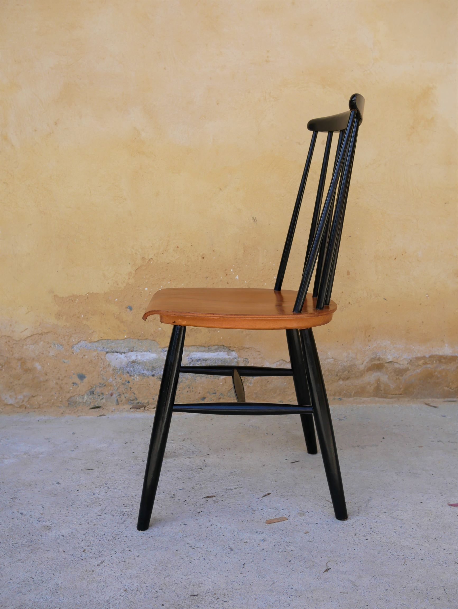 Chaise scandinave par I.Tapiovaara modèle « Fanett »