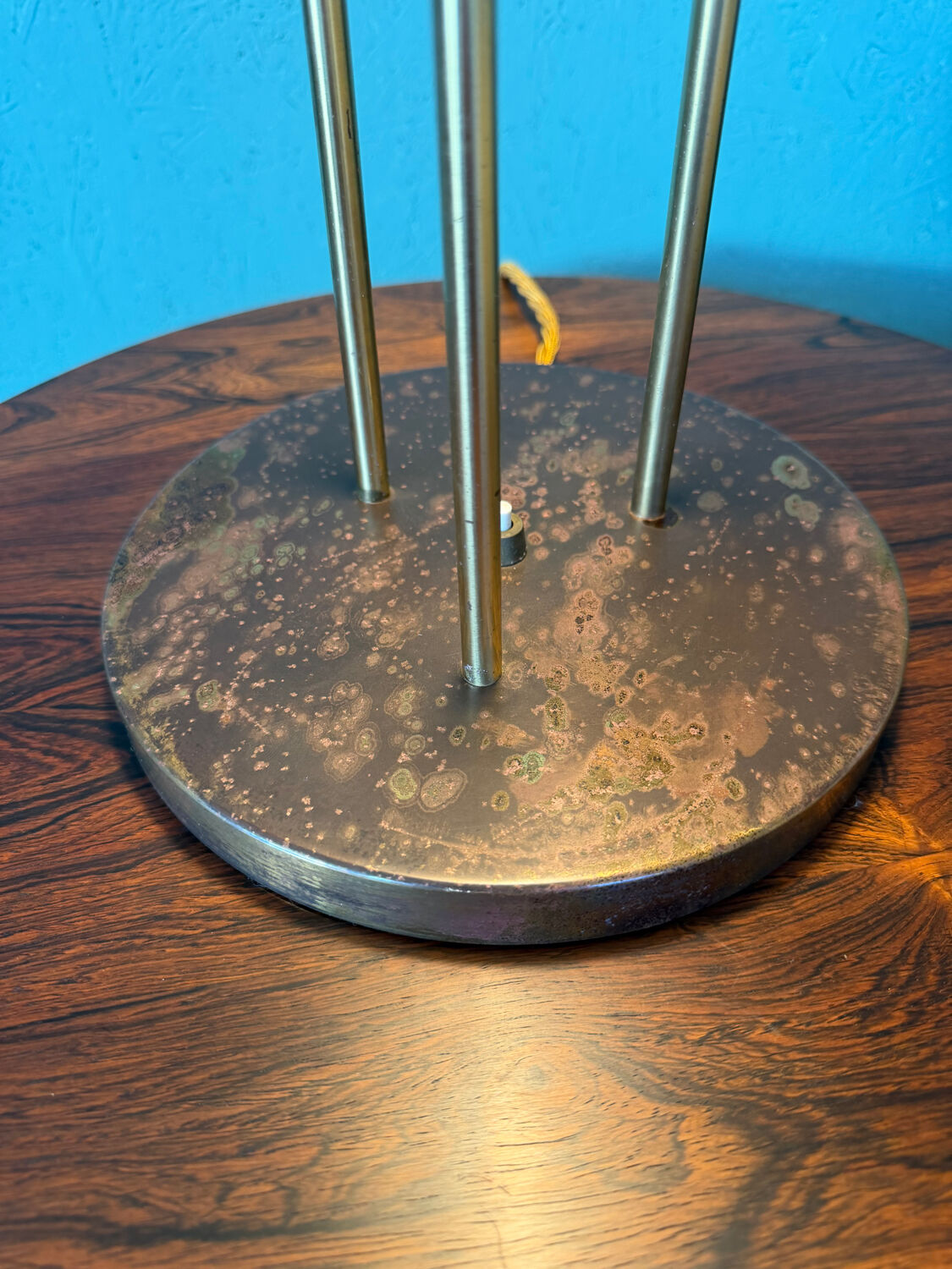 Rare original PH 5 table lamp by Poul Henningsen, manufactured by Louis Poulsen