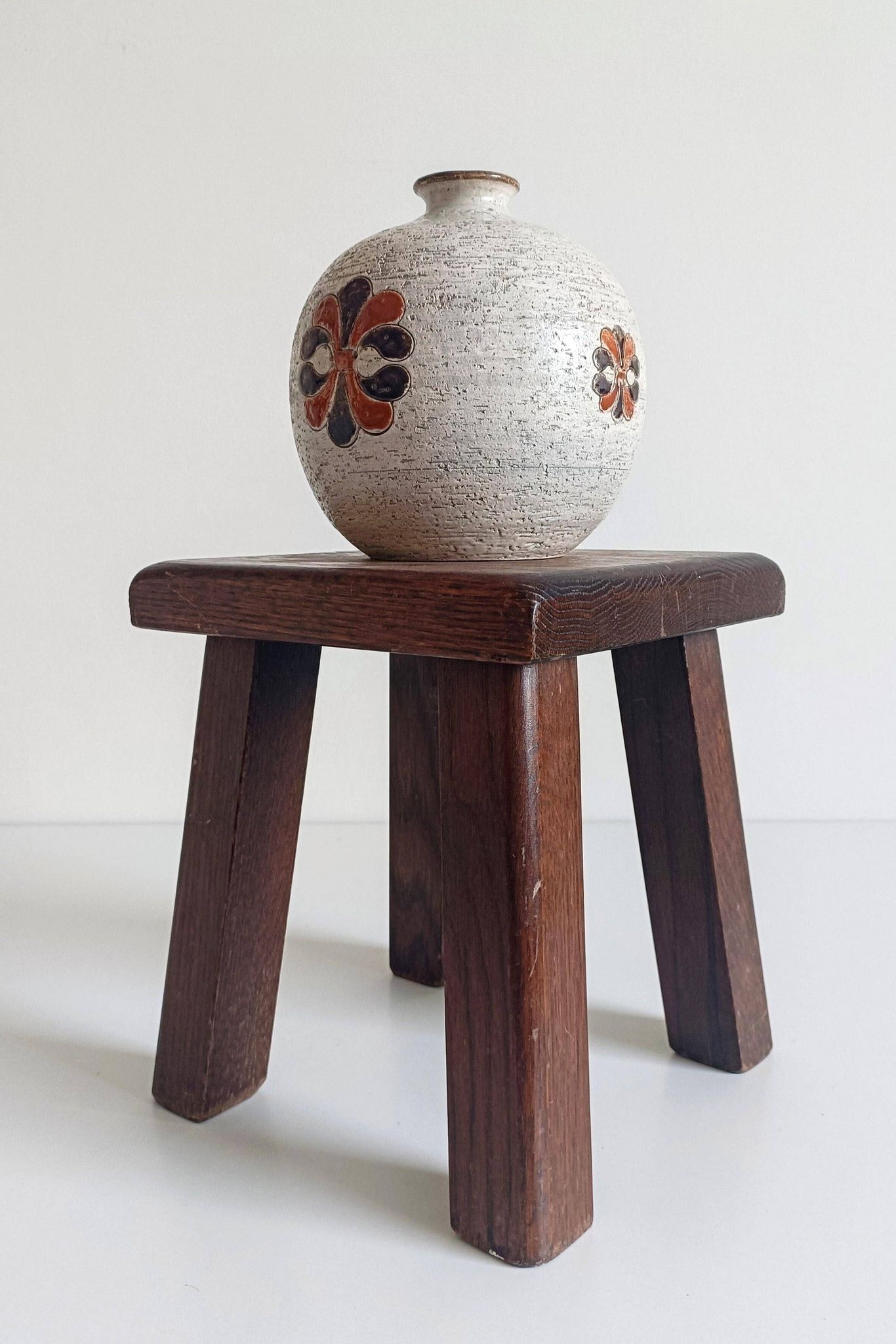 Bitossi by Aldo Londi Chamotte Ball Vase, Italy, 1960s
