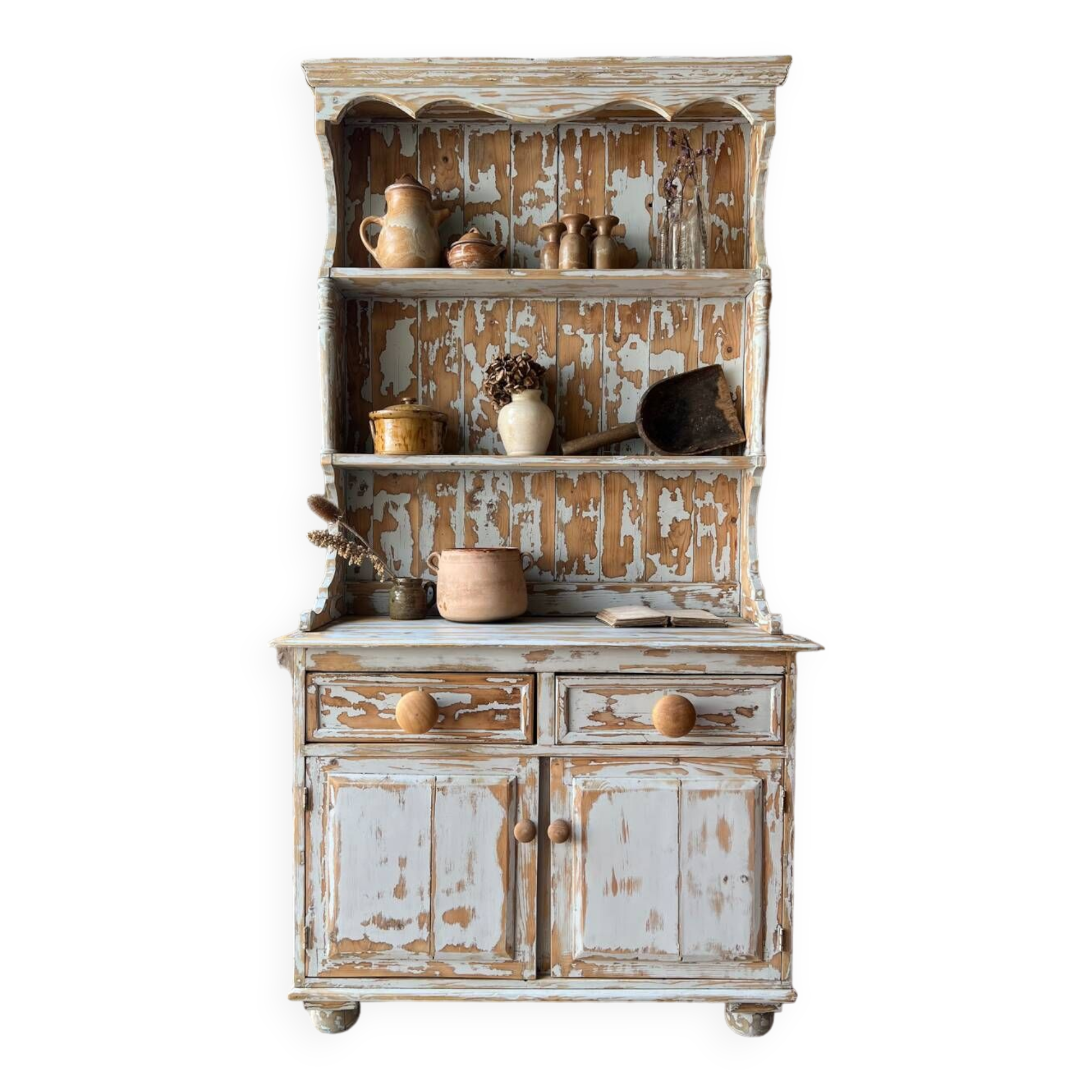 English dresser