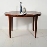 Table extensible arrondie en palissandre danois, années 1950/60