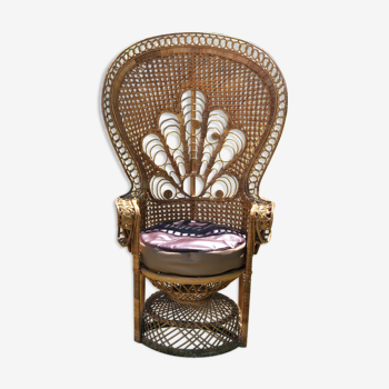 Emmanuelle peacock chair