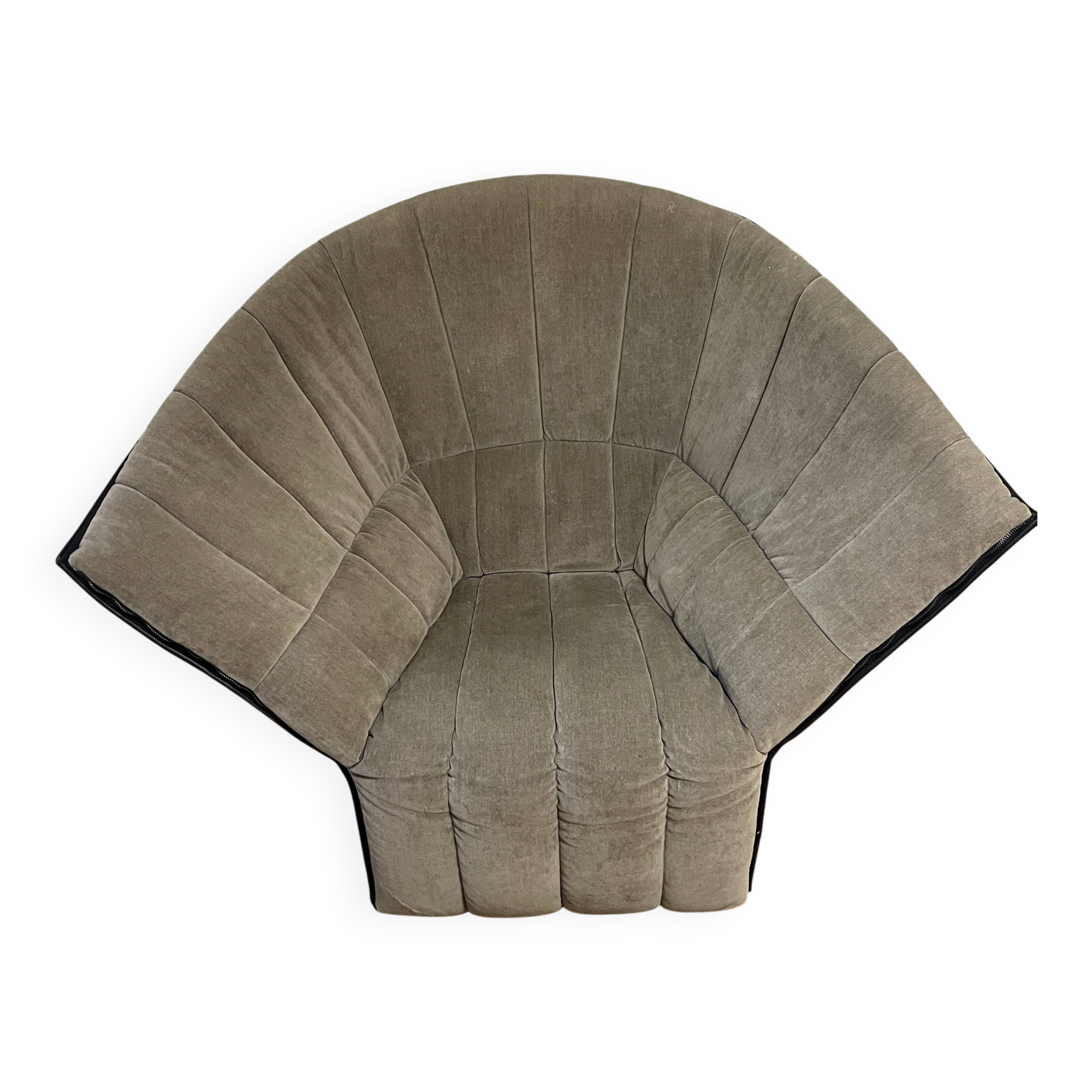 Moel armchair Ligne Roset