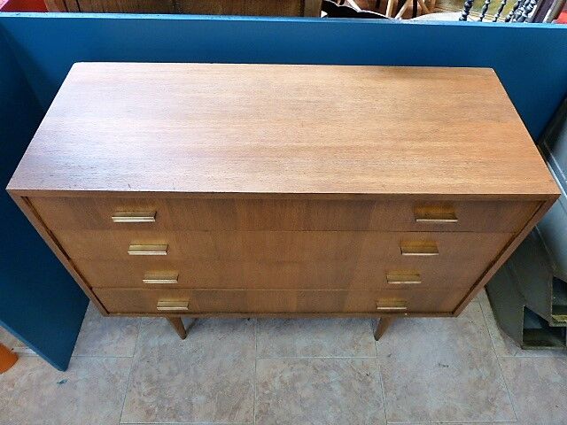 Modernist drawers 4 drawers and brass handles. 1960