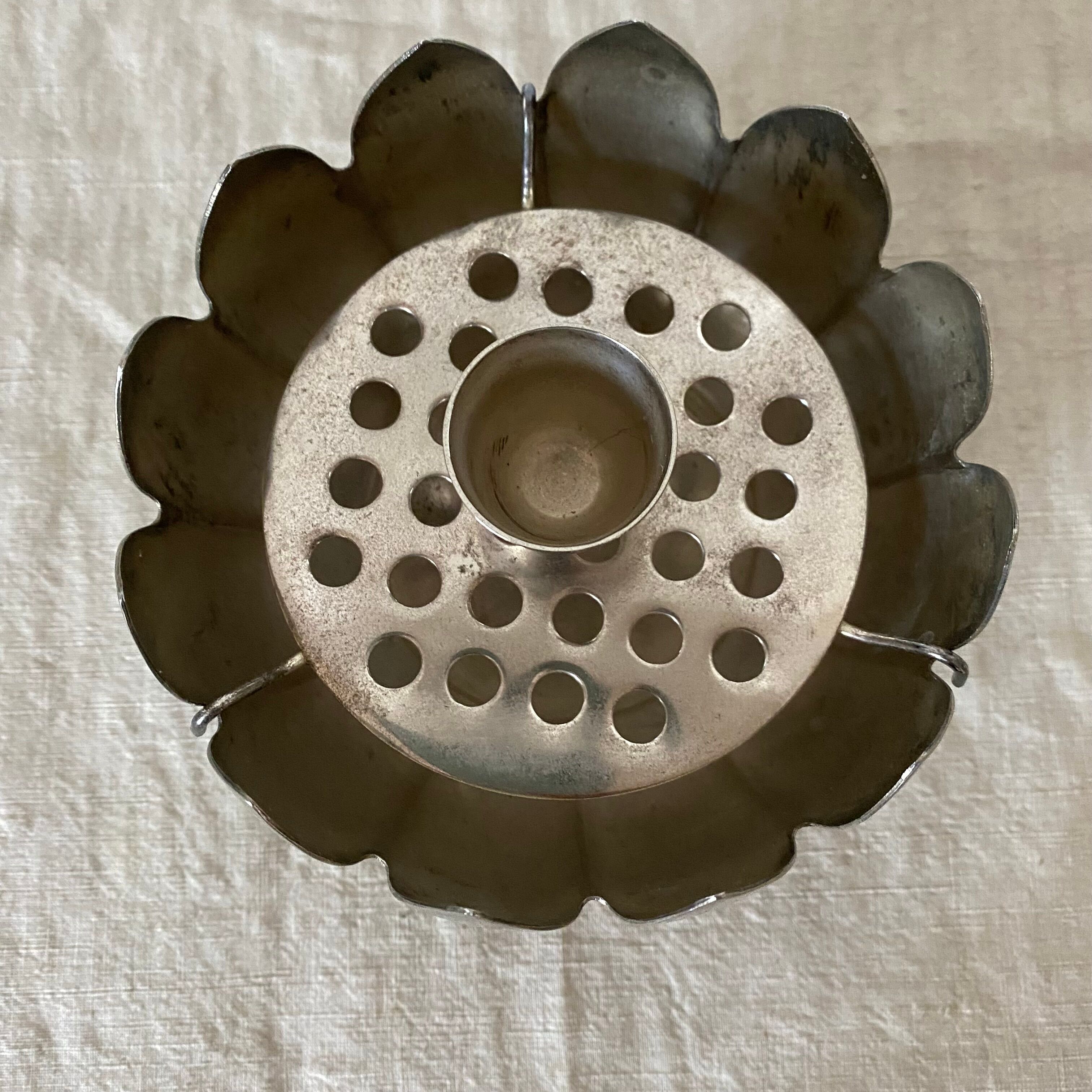 80s lotus flower candle holder