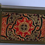 Powder with manicure set