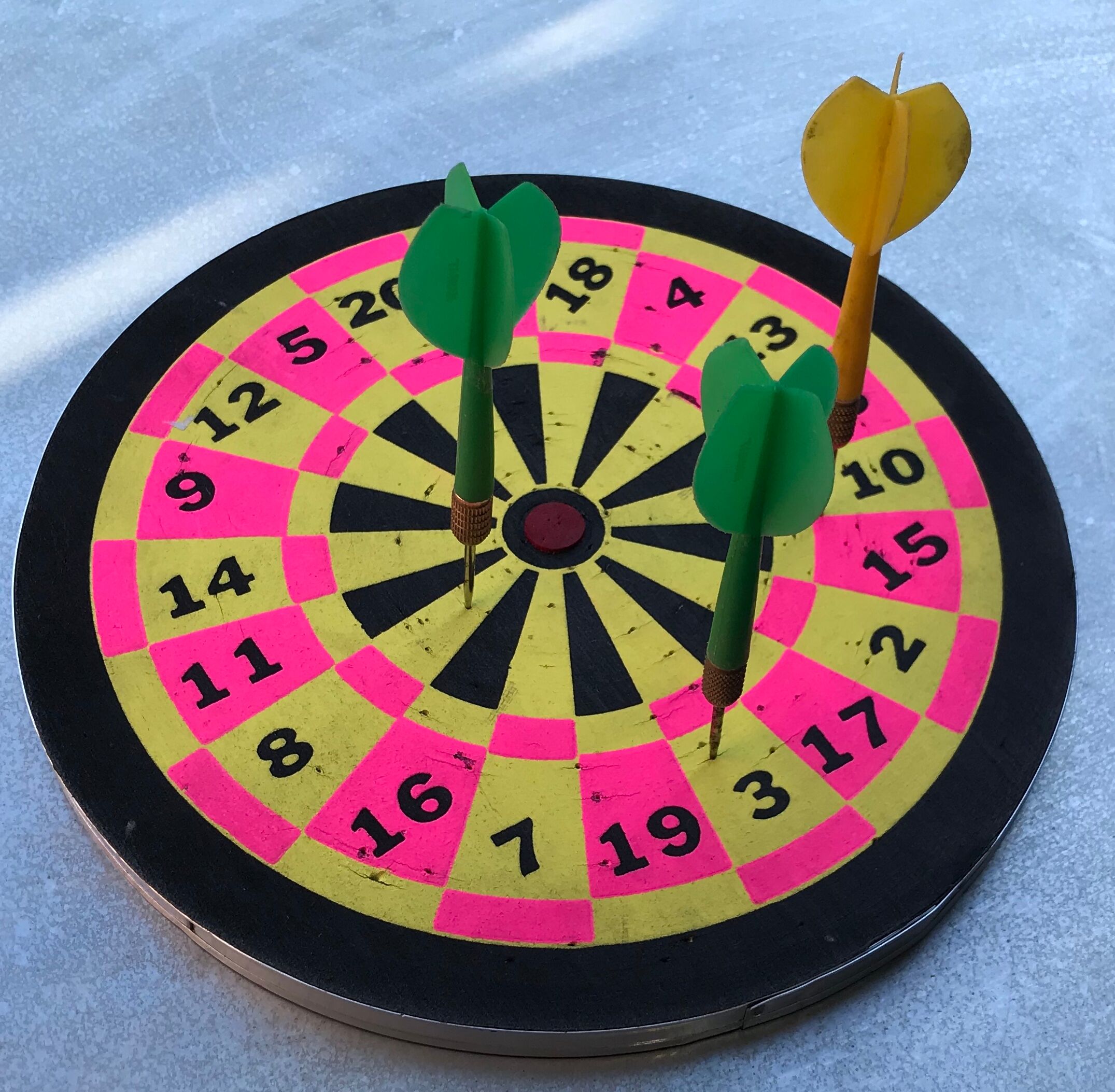 Vintage darts game