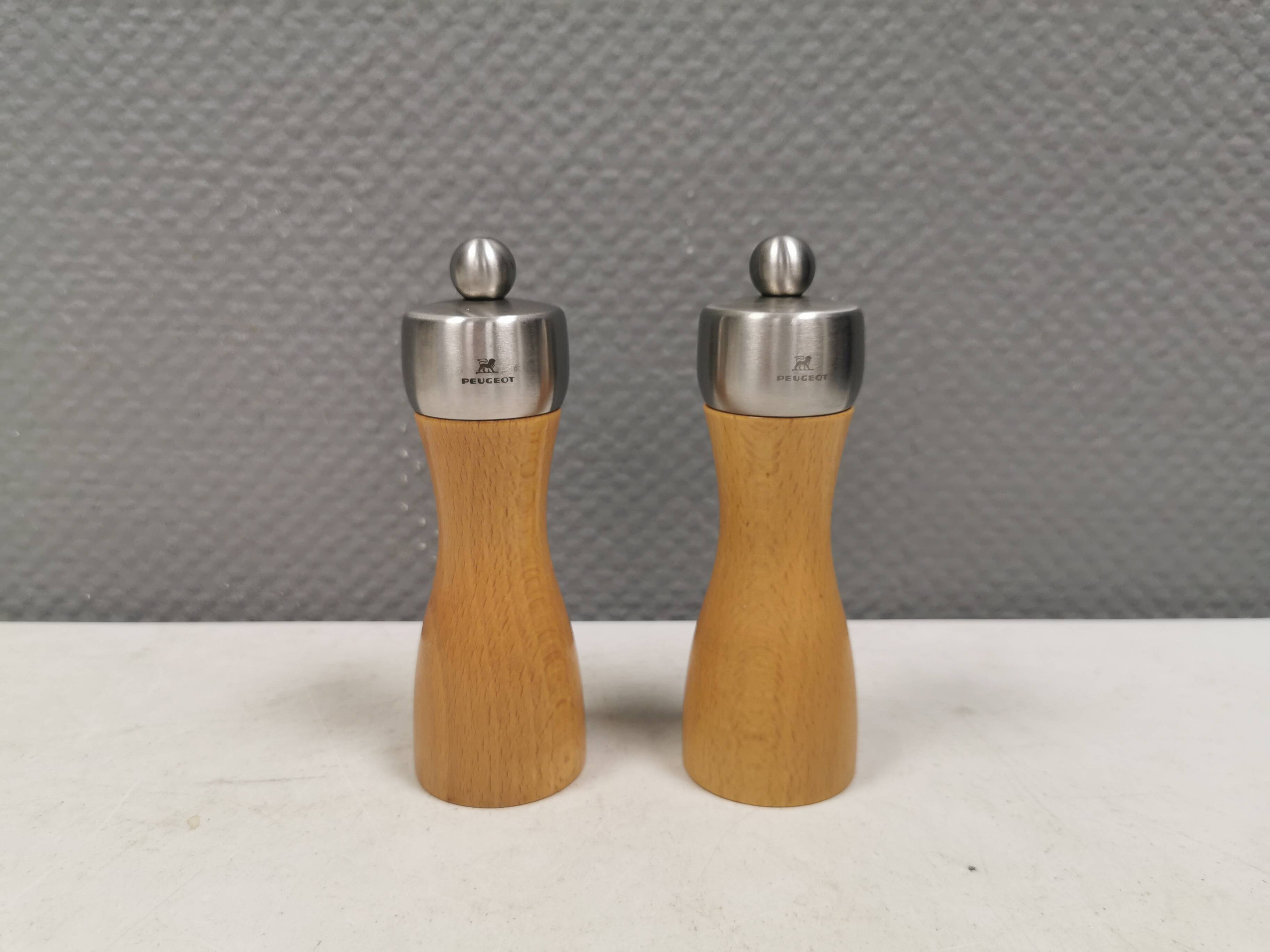 Salt and pepper set with Peugeot grinder.
