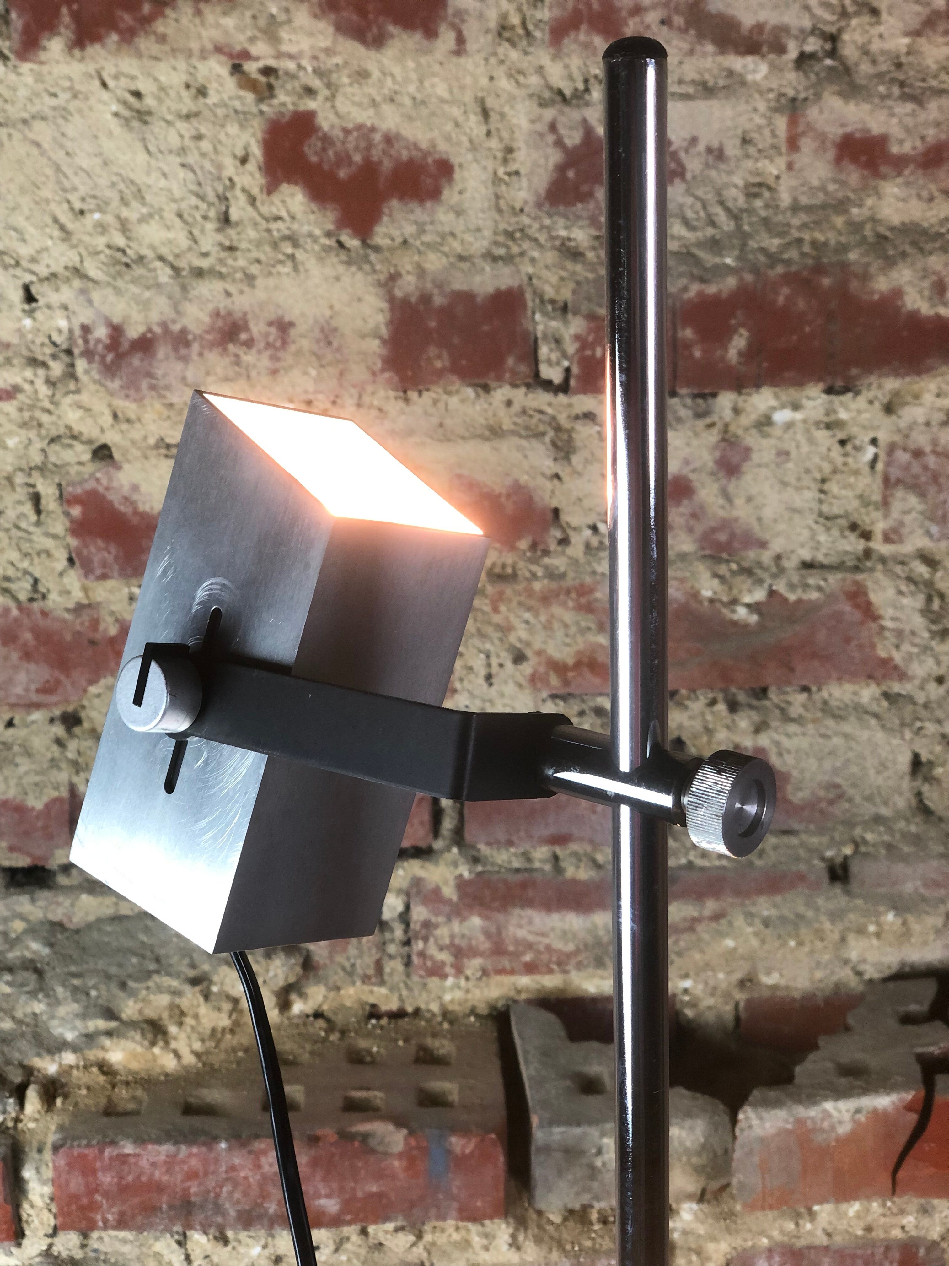 Vintage chrome steel floor lamp 80'S