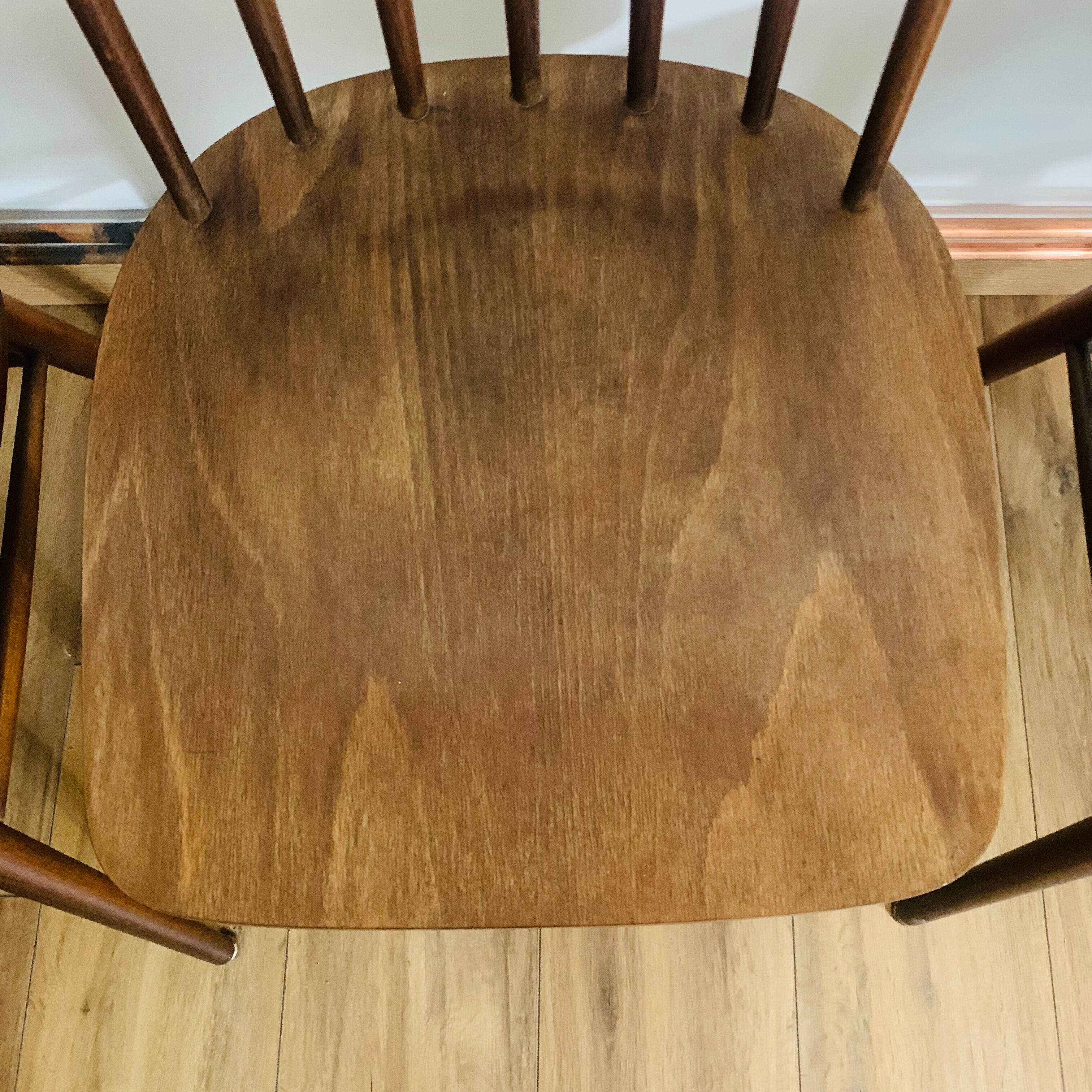 Set of 4 Möbel chairs