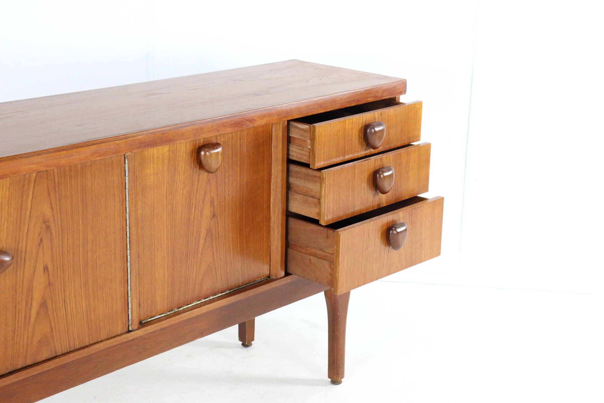 Buffet Jentique 'Oxspring' | 168,5 cm - design moderne du milieu du siècle