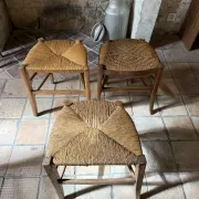 Campaign stool in rattan and wood
