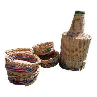 Wicker and scoubidou set