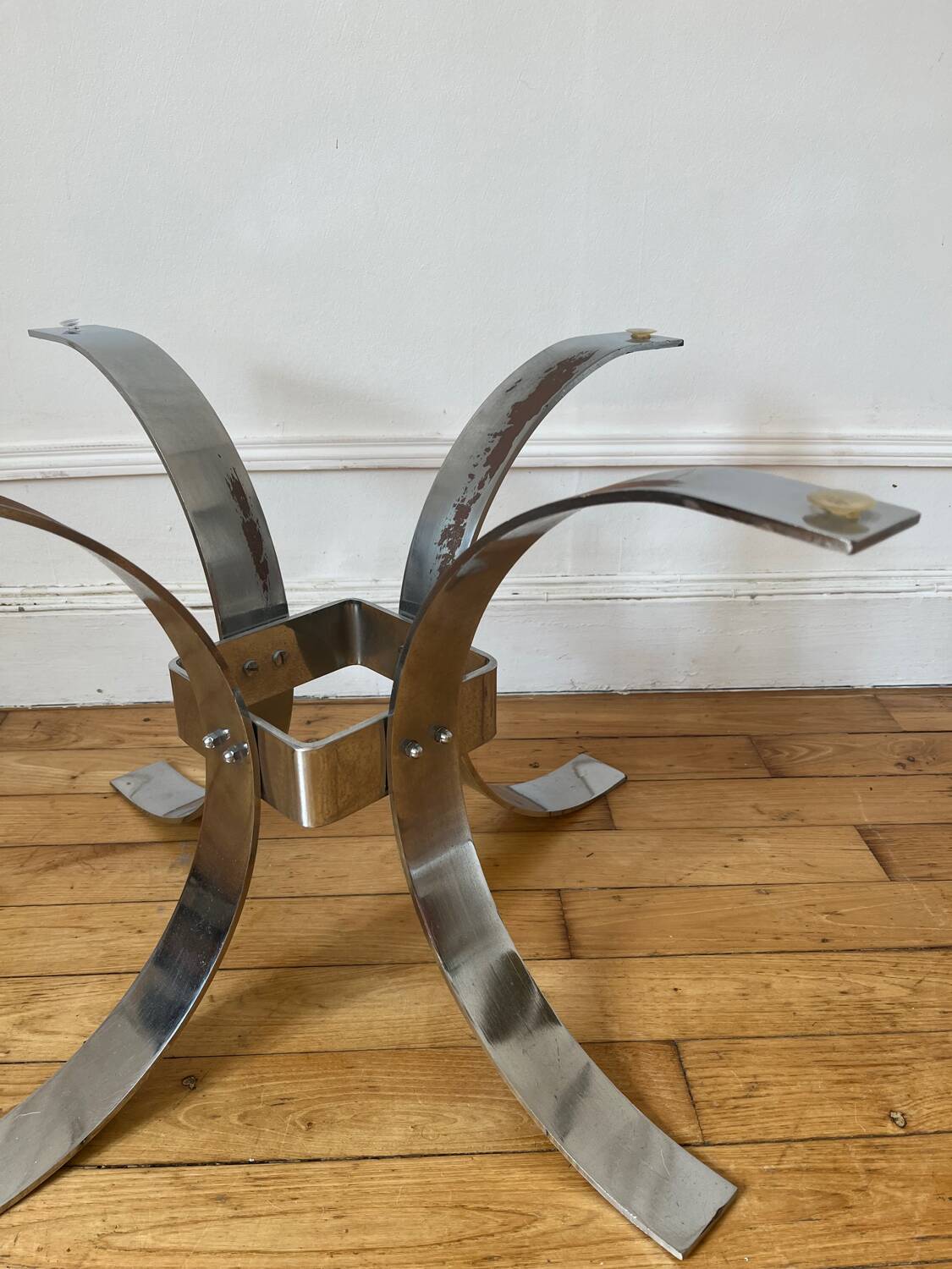 Round smoked glass coffee table from the 70s