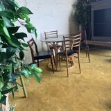 Round dining table with bamboo legs