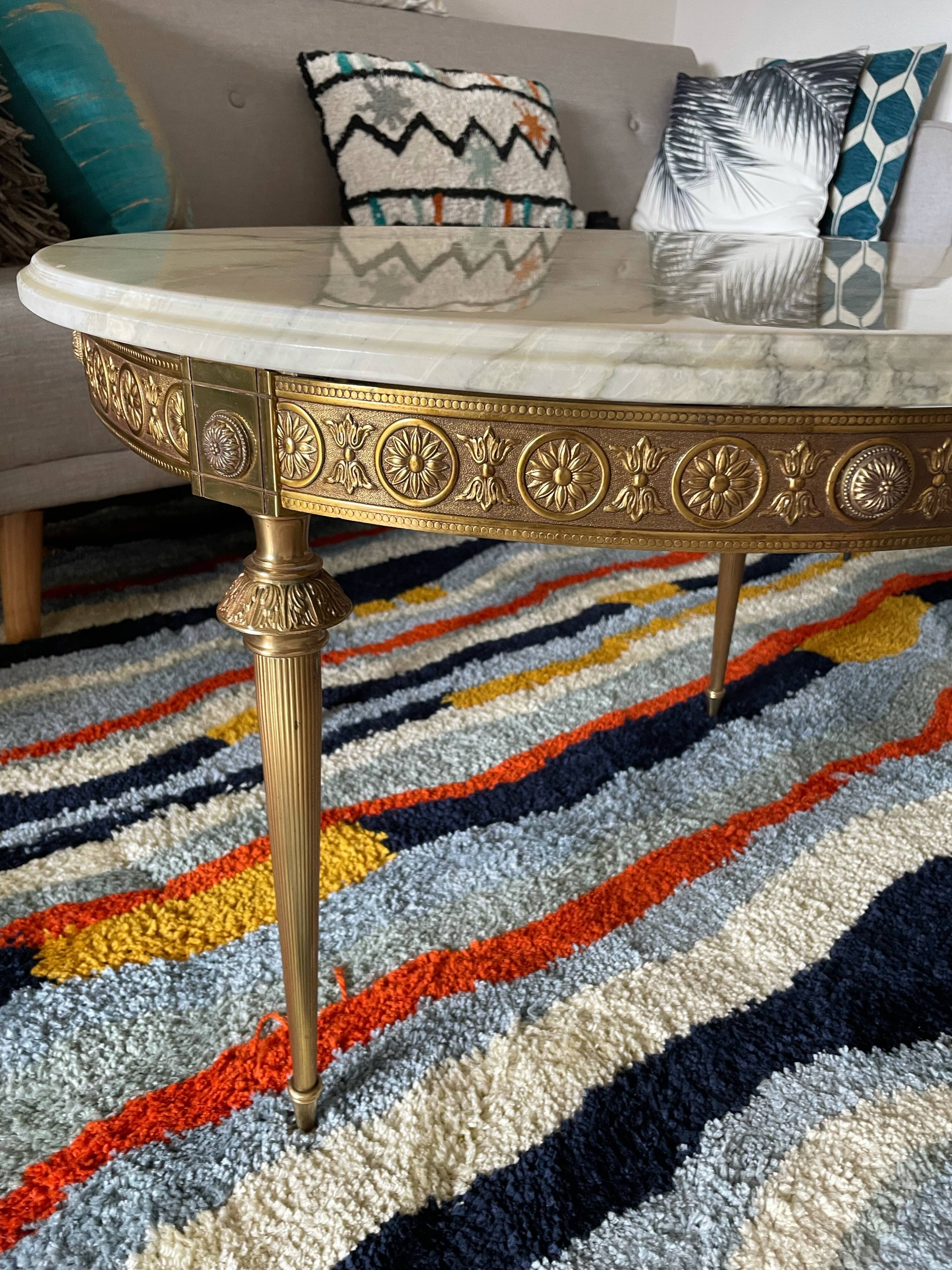 Neoclassical coffee table Louix XV in white marble and brass