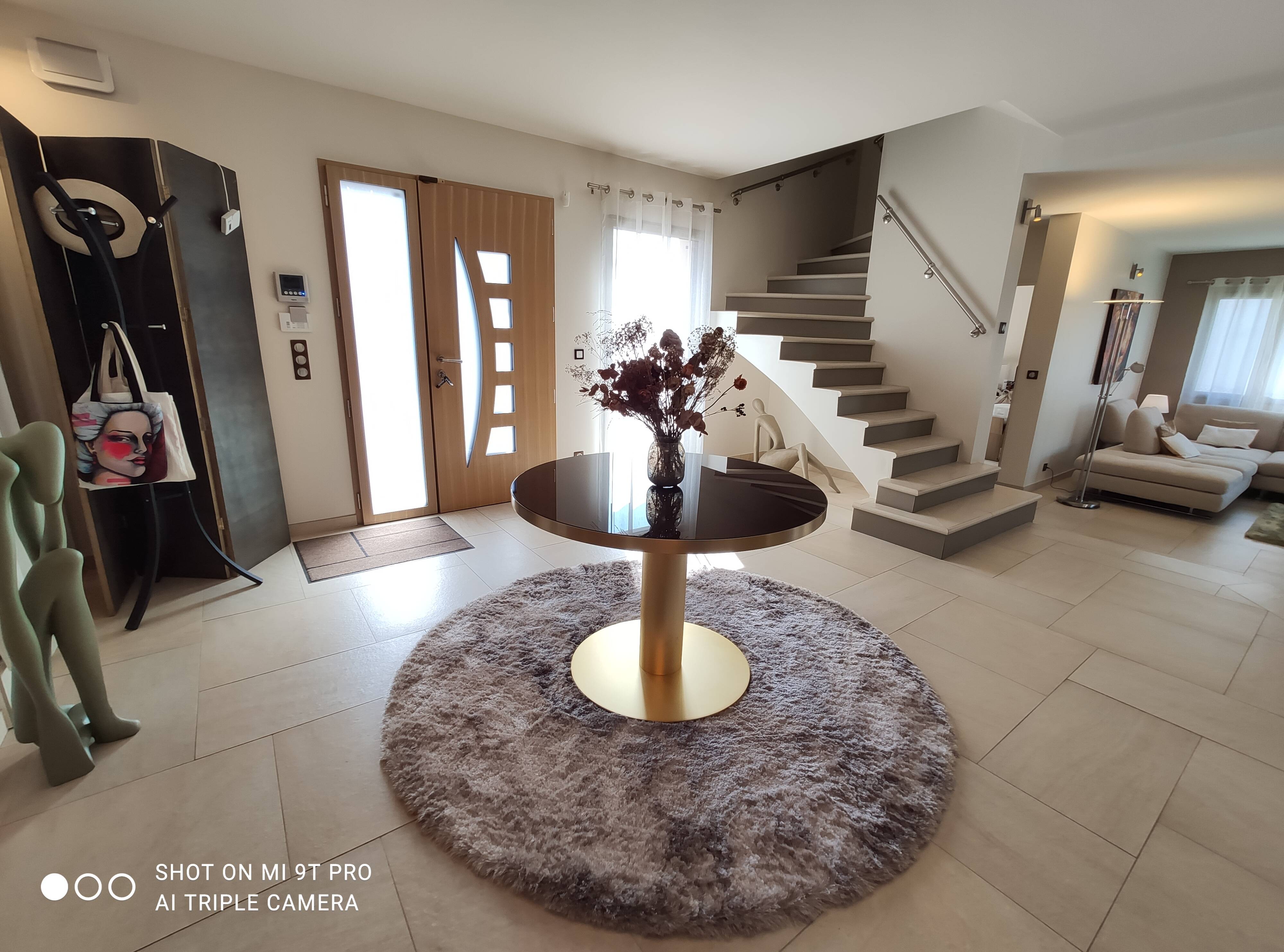 Gubi round table, glass and steel