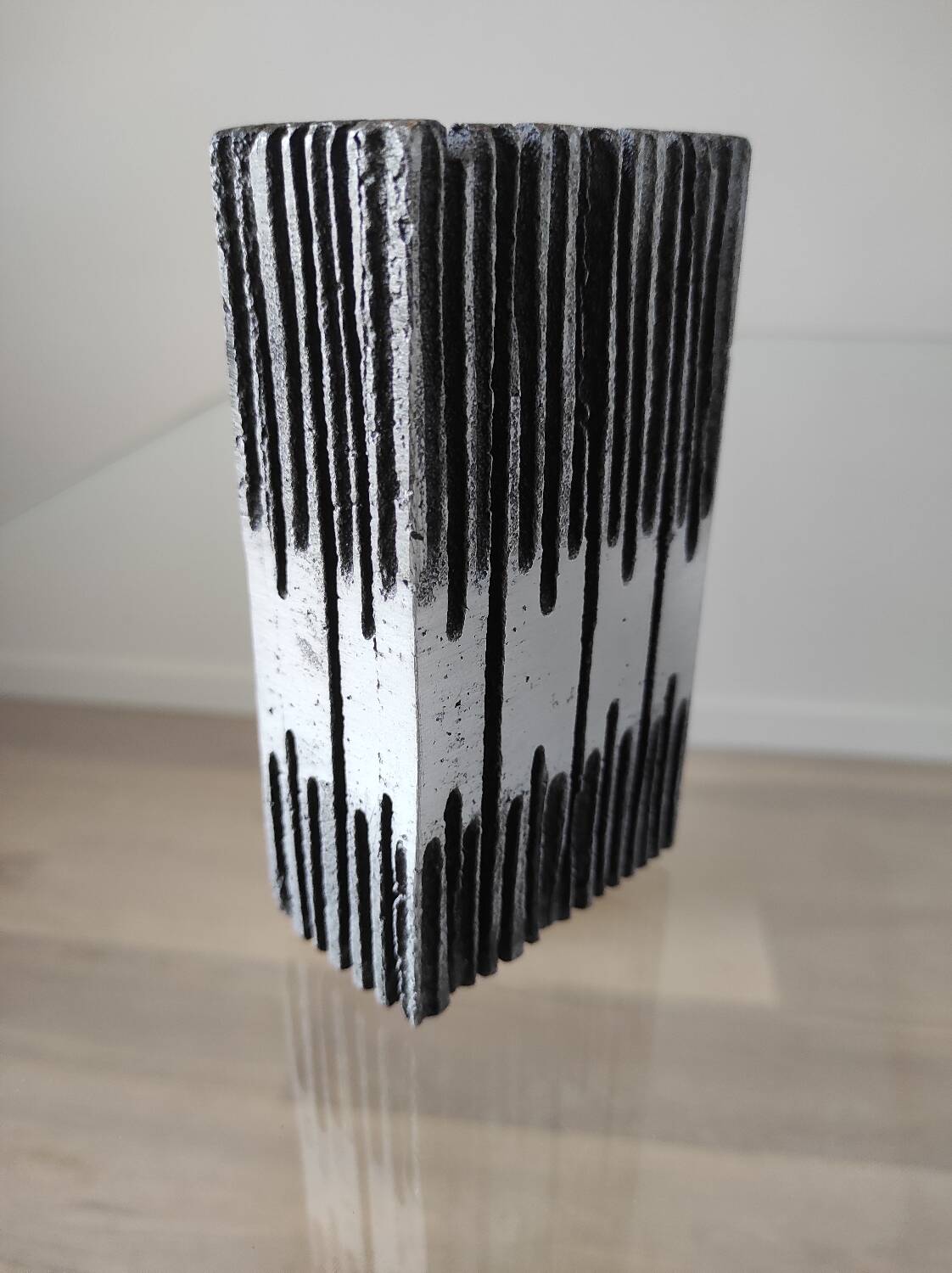 Brutalist vase, 60s.