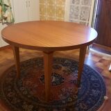 Scandinavian table