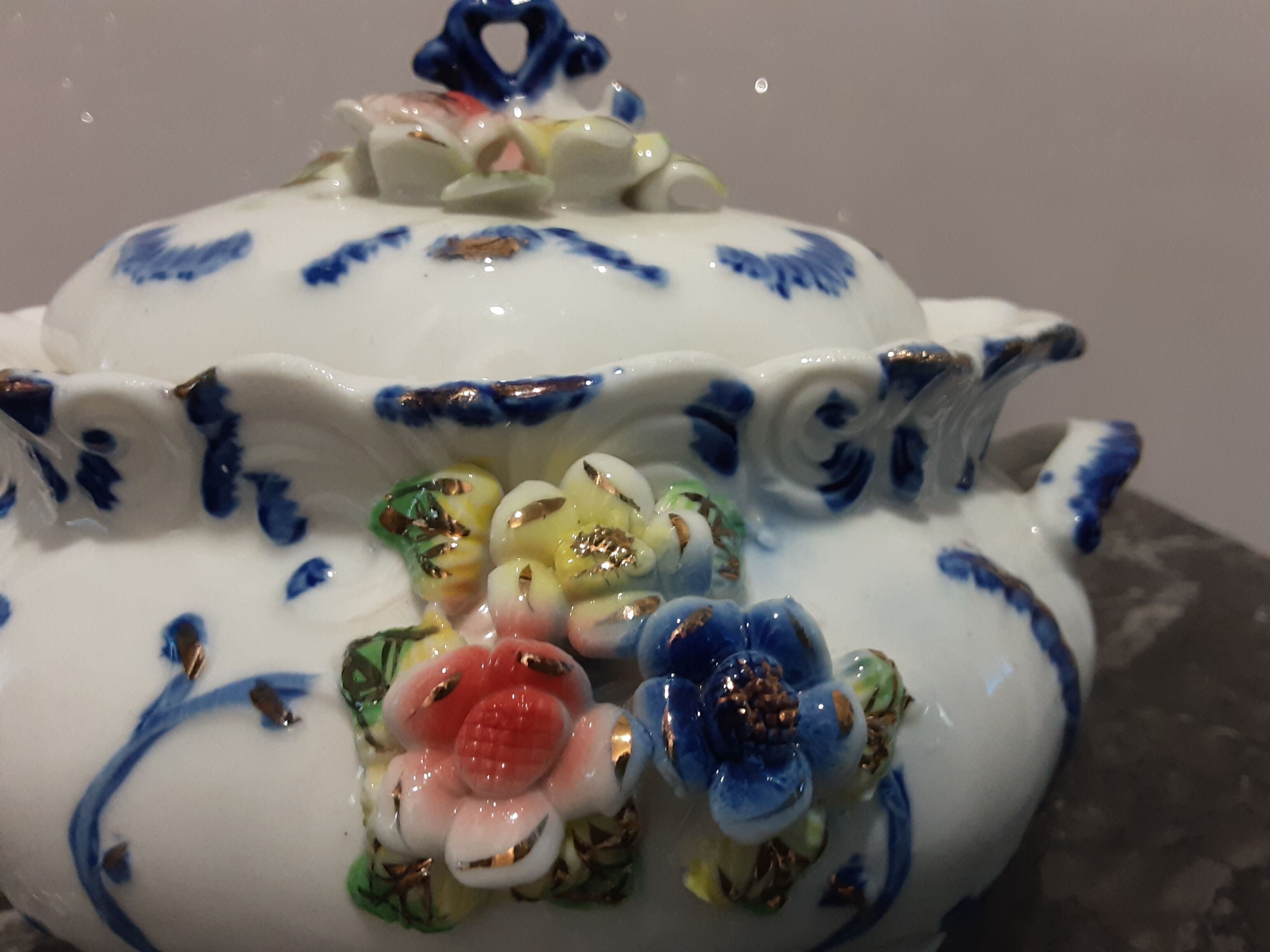 Small slurry candy box