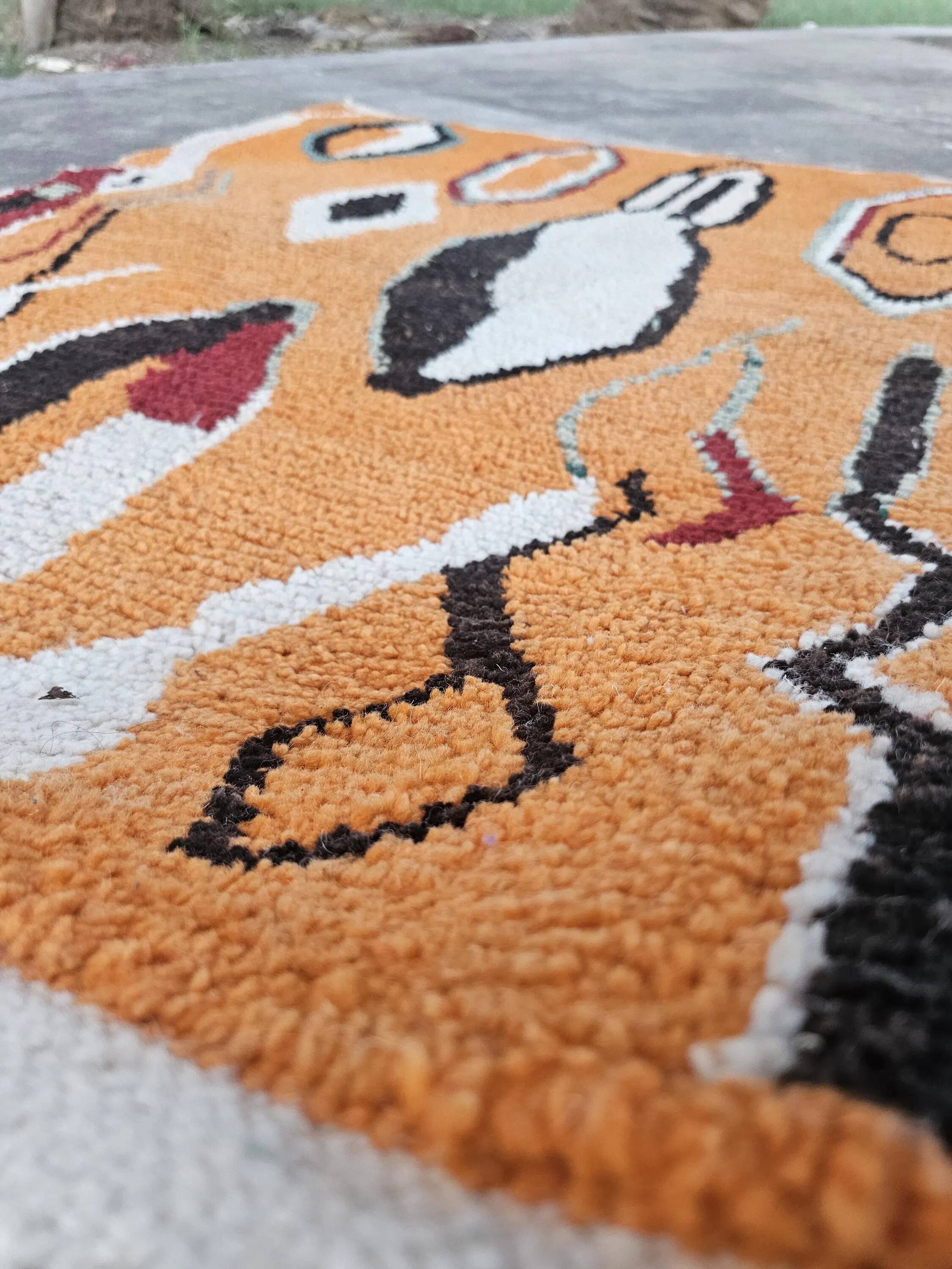 Moroccan rug 100% wool, handmade, 250x150 cm, superior quality.